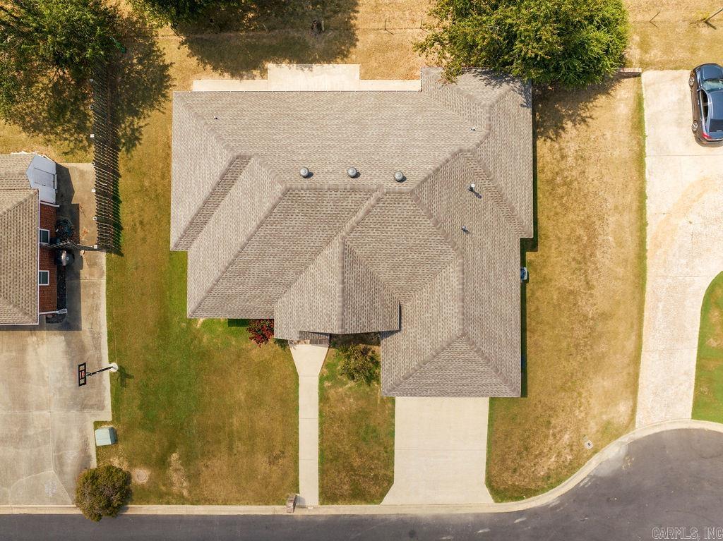 BELLE MEADE - Residential