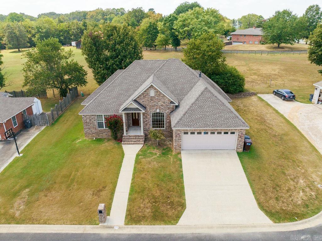 BELLE MEADE - Residential
