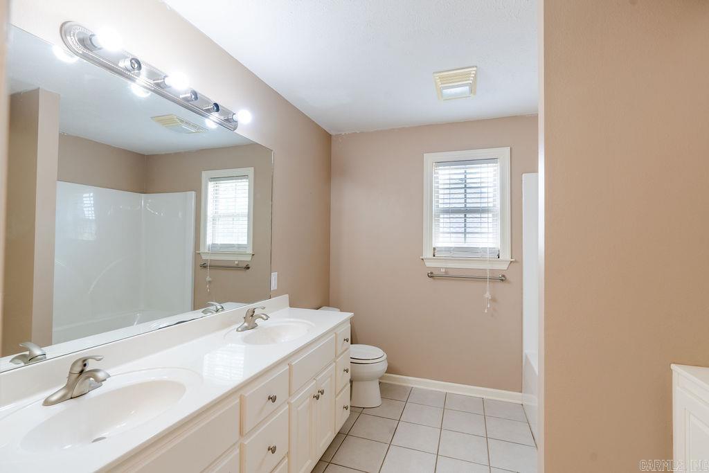 BELLE MEADE - Residential