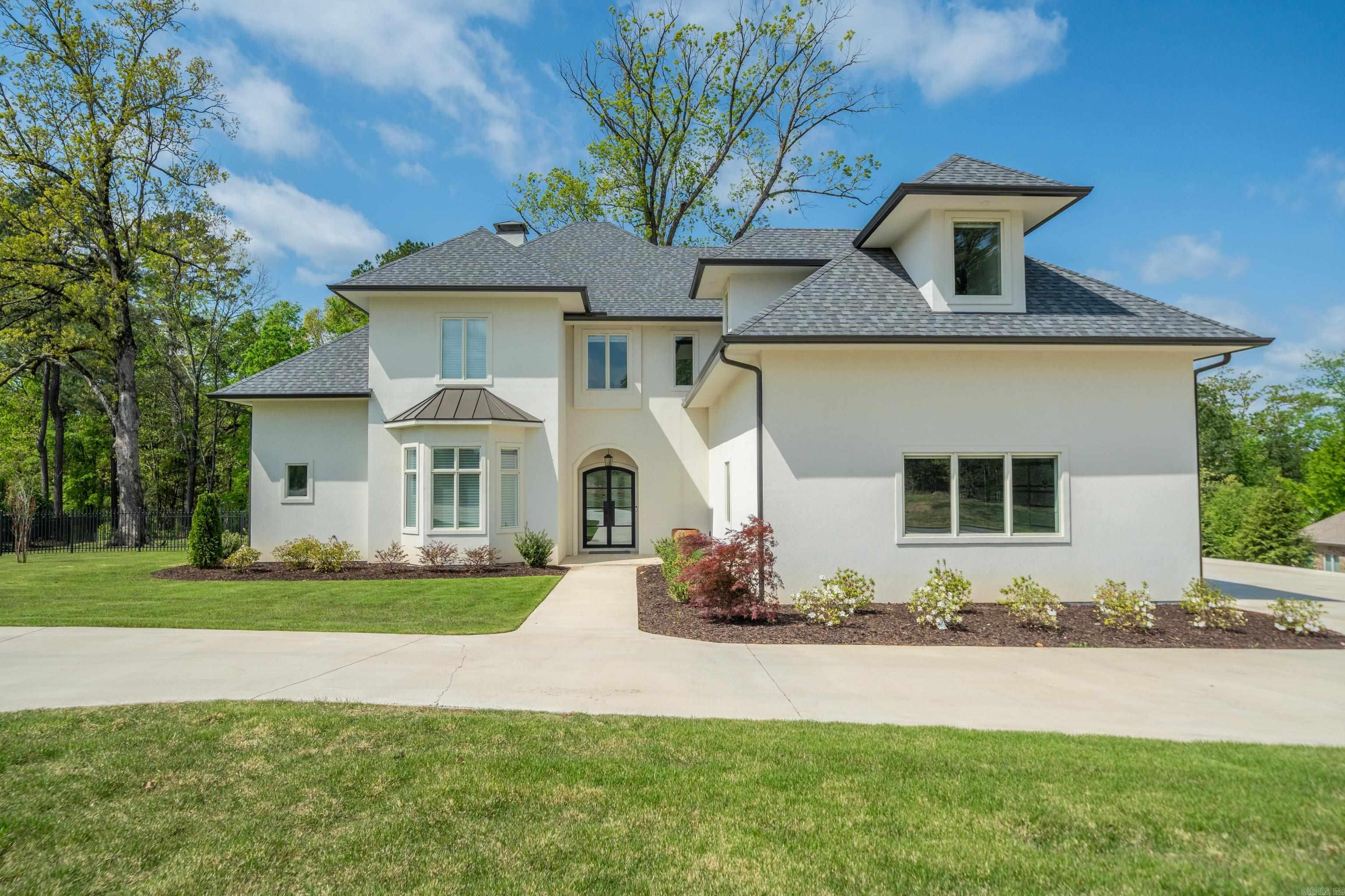 ARLINGTON PARK - Residential