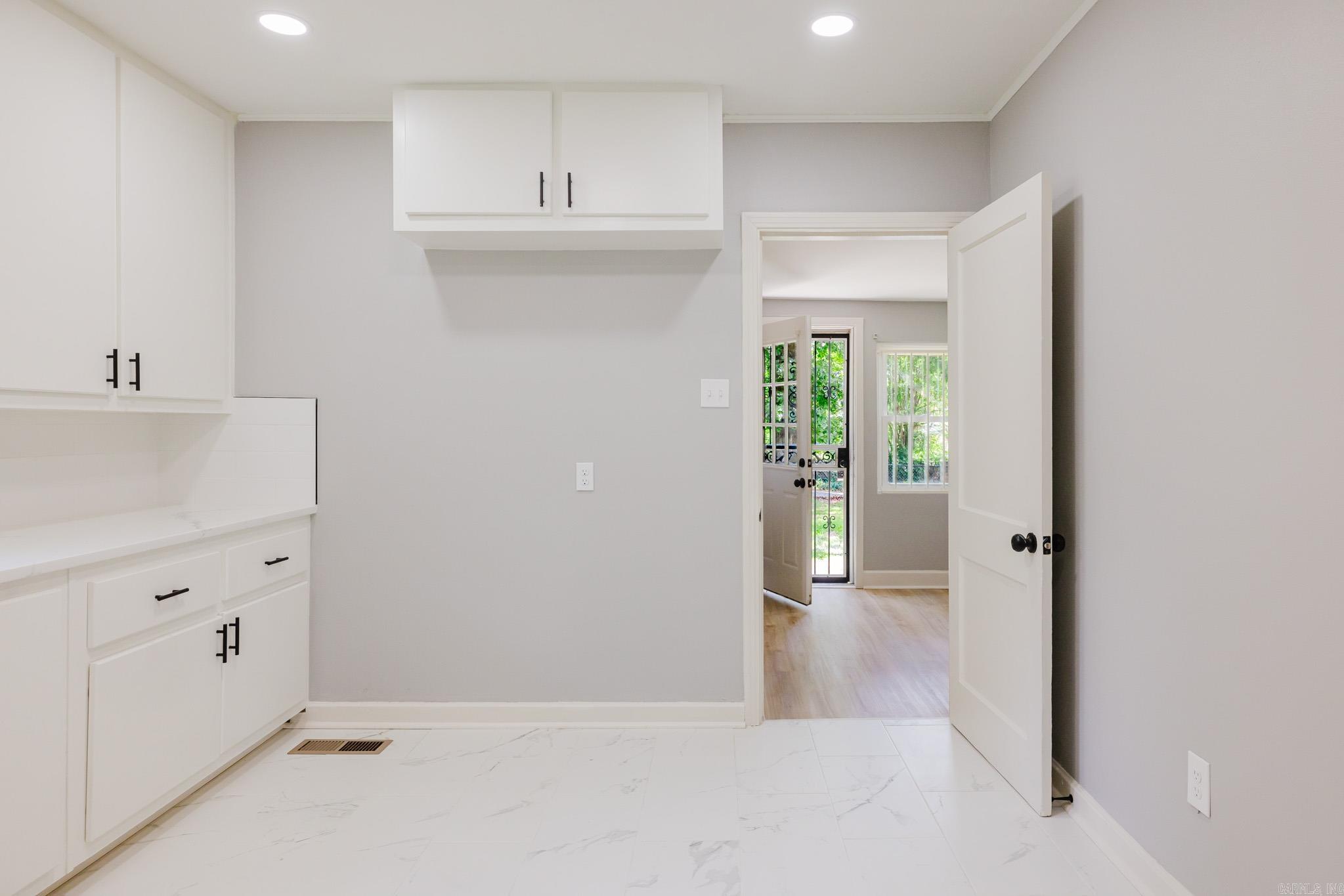 CHERRY & COX - Residential