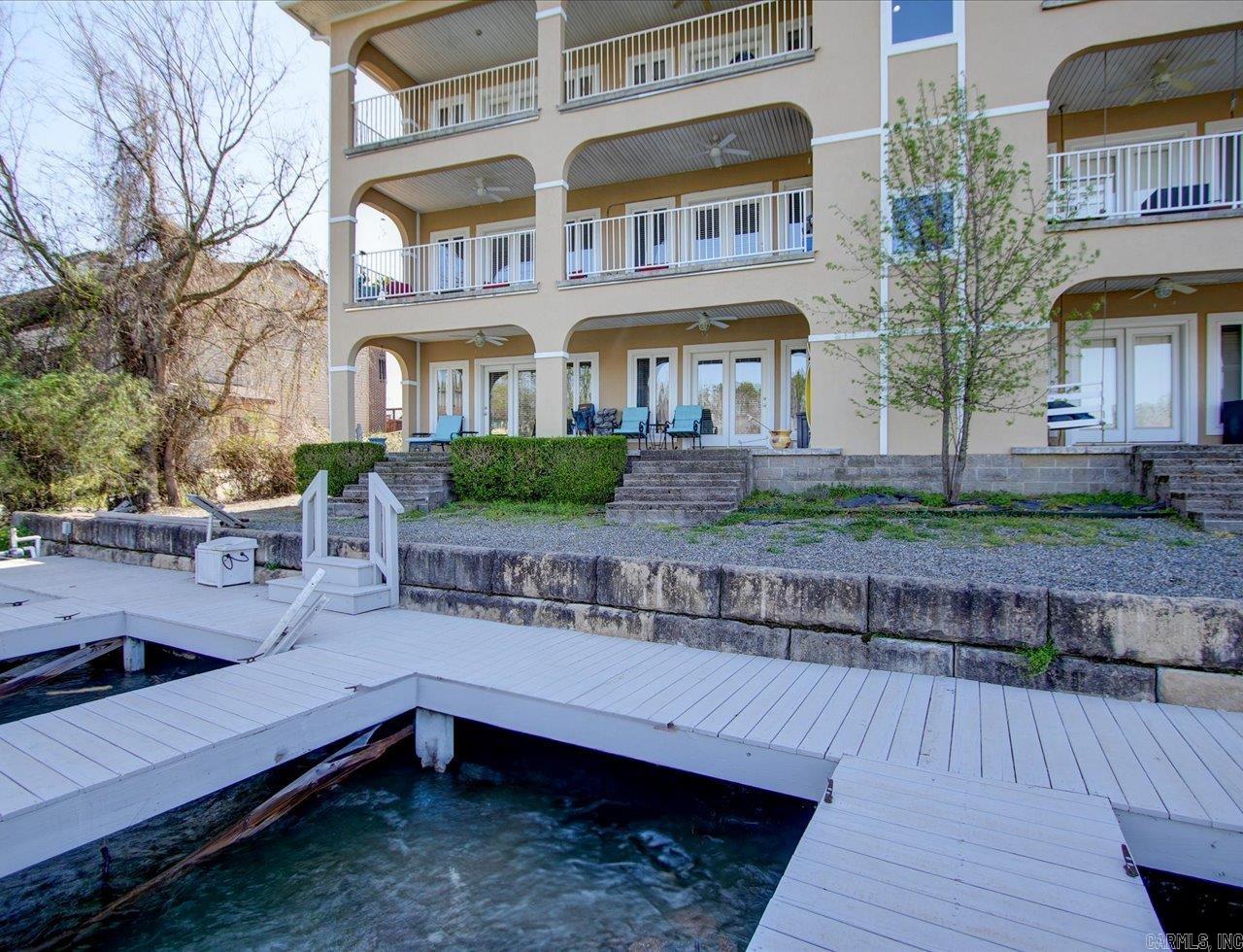 LAKE POINTE HPR - Residential