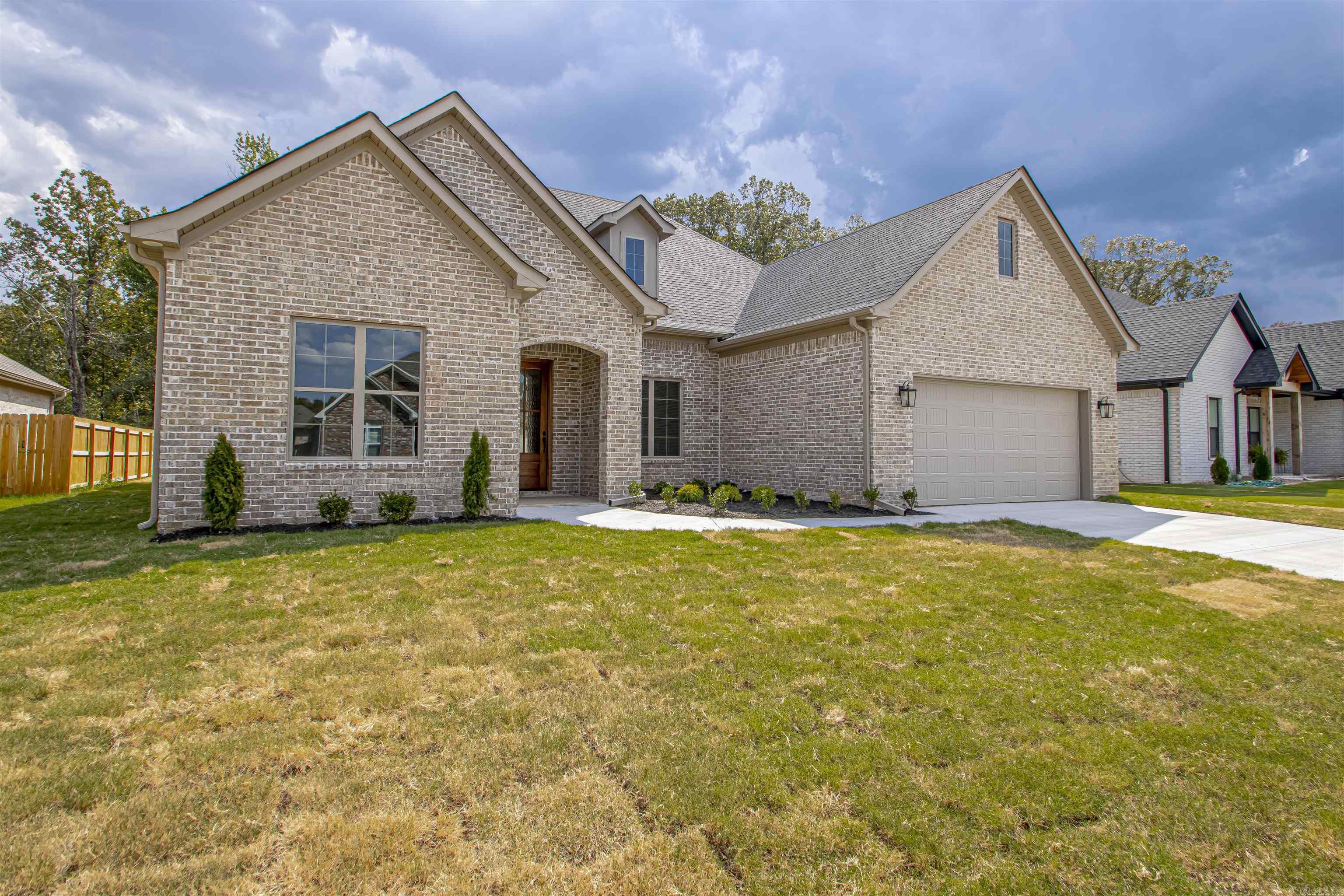 MILLERS GLENN - Residential