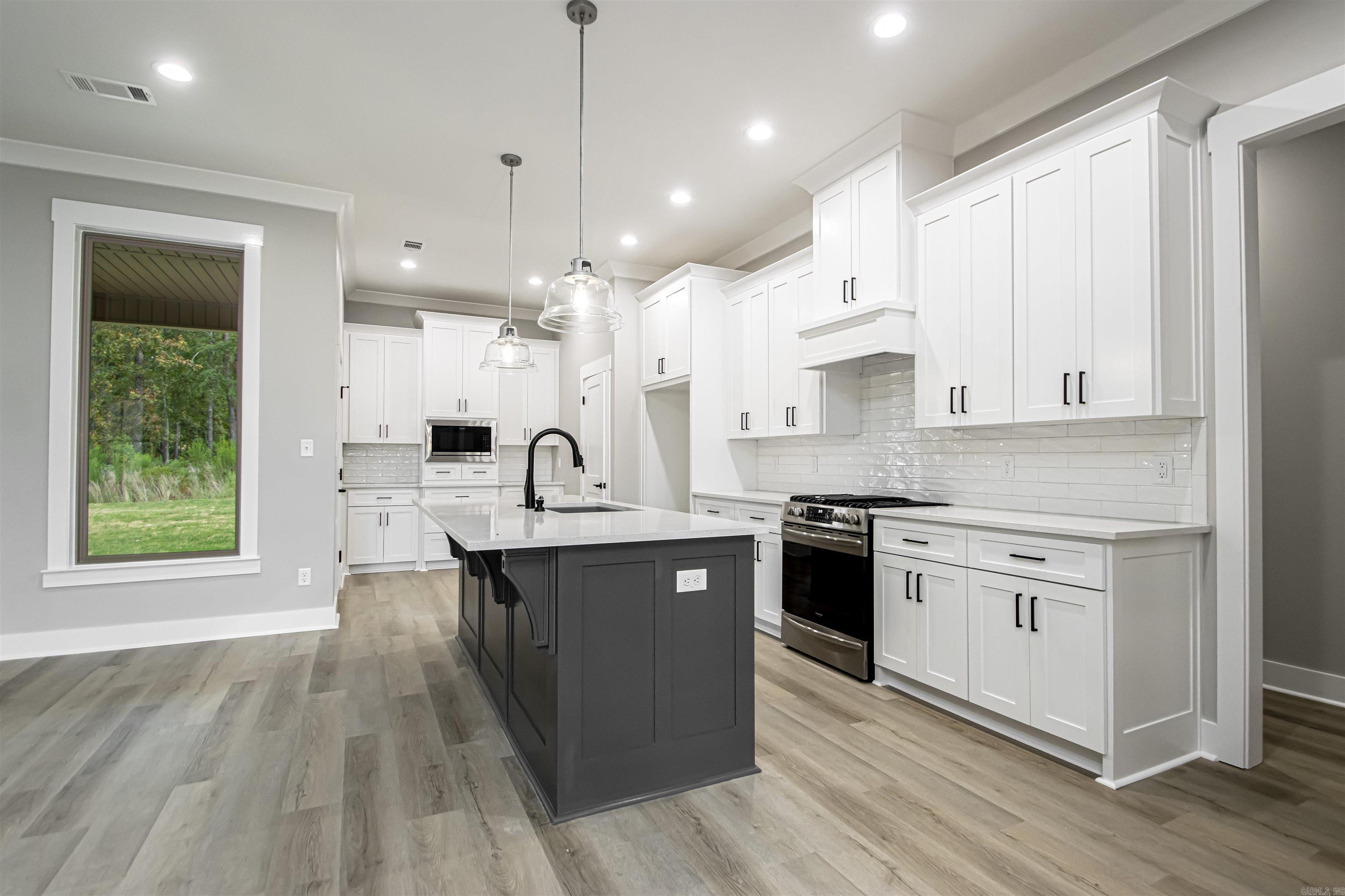 MILLERS GLENN - Residential