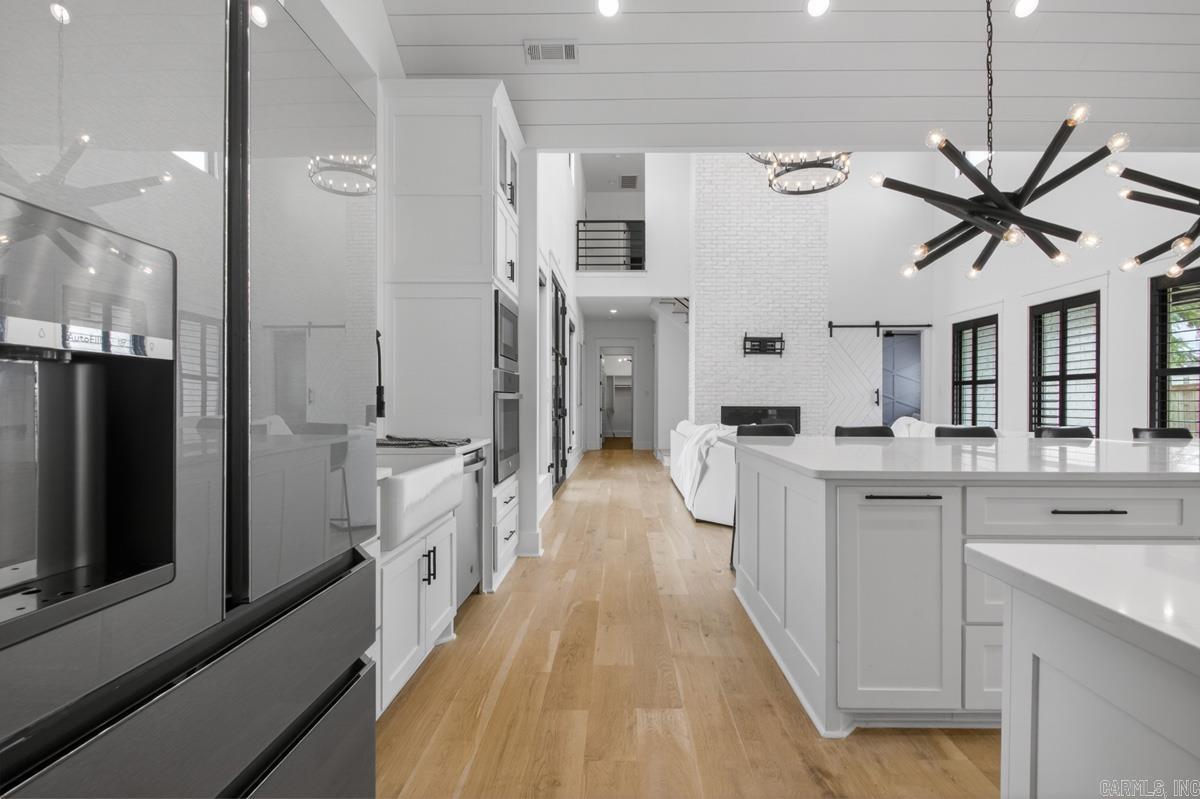 HURRICANE LAKE EST - Residential