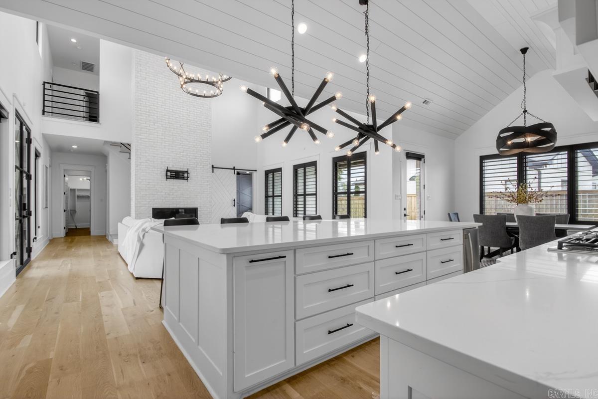 HURRICANE LAKE EST - Residential