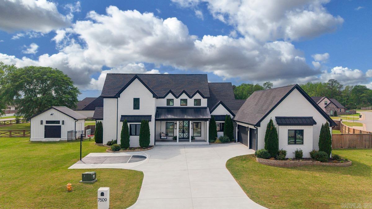HURRICANE LAKE EST - Residential