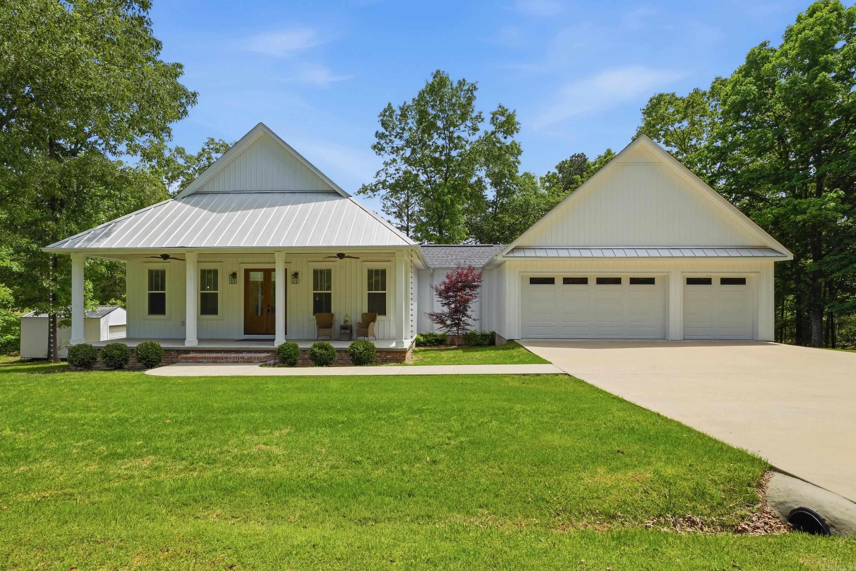 MOUNTAIN RANCH - Residential