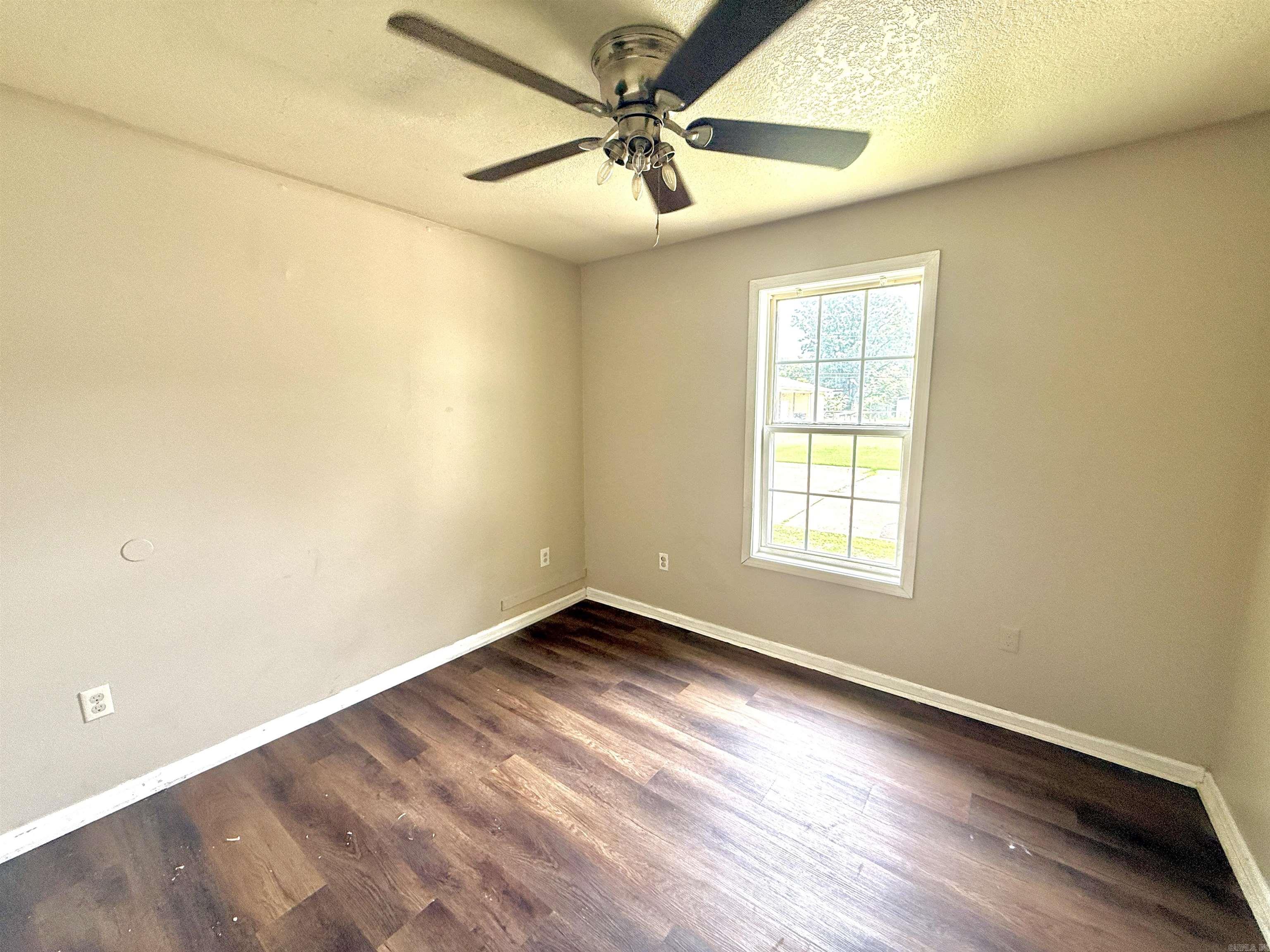 Ellis - Residential