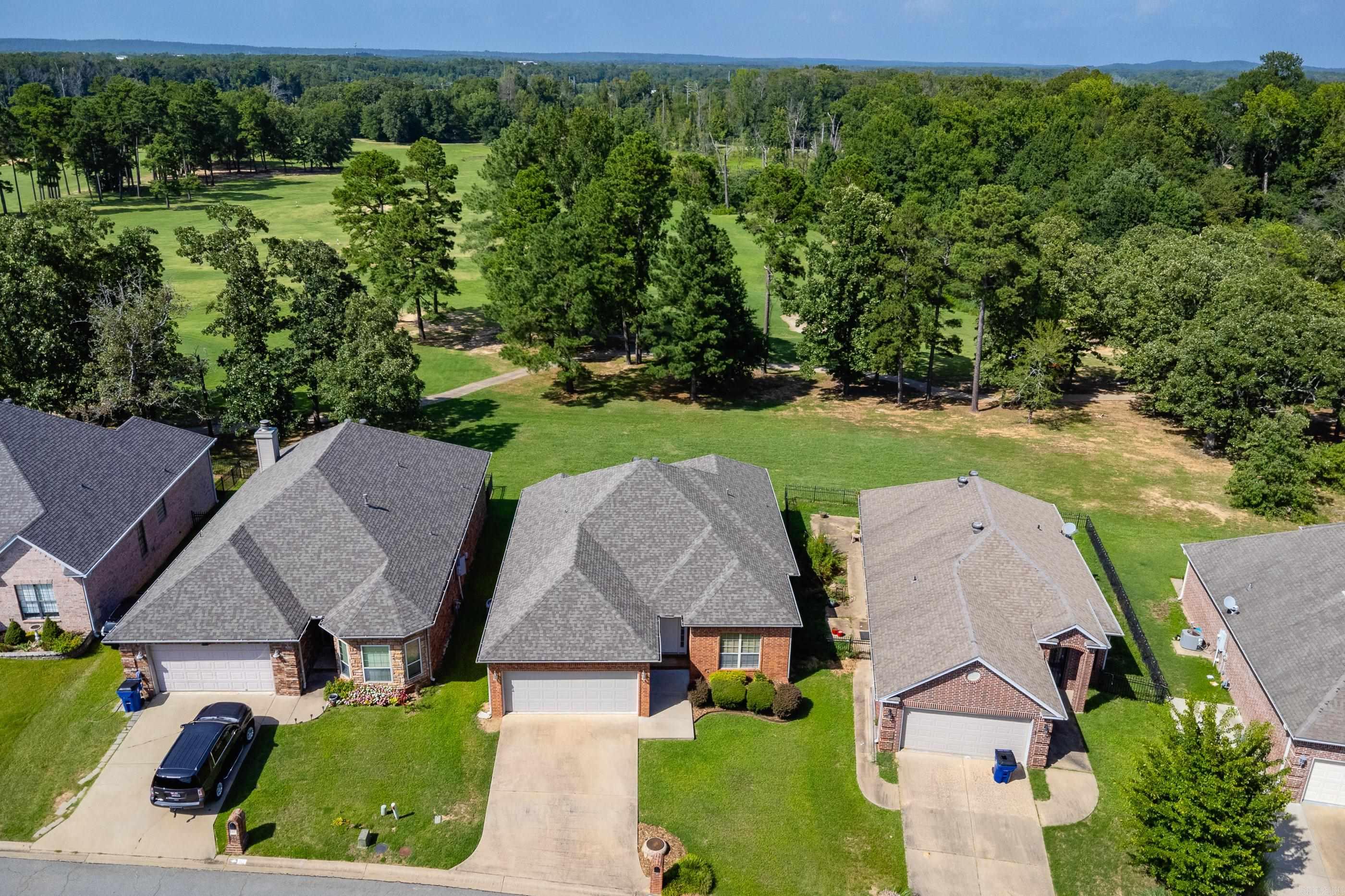 COUNTRY CLUB OF ARK THE - Residential