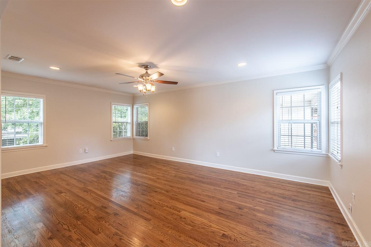 KINGWOOD PLACE - Residential