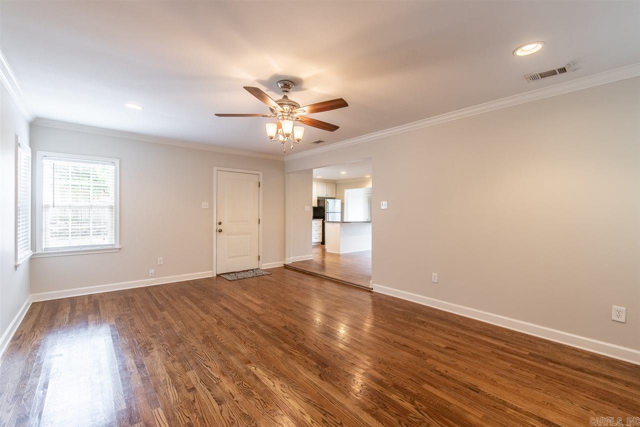 KINGWOOD PLACE - Residential