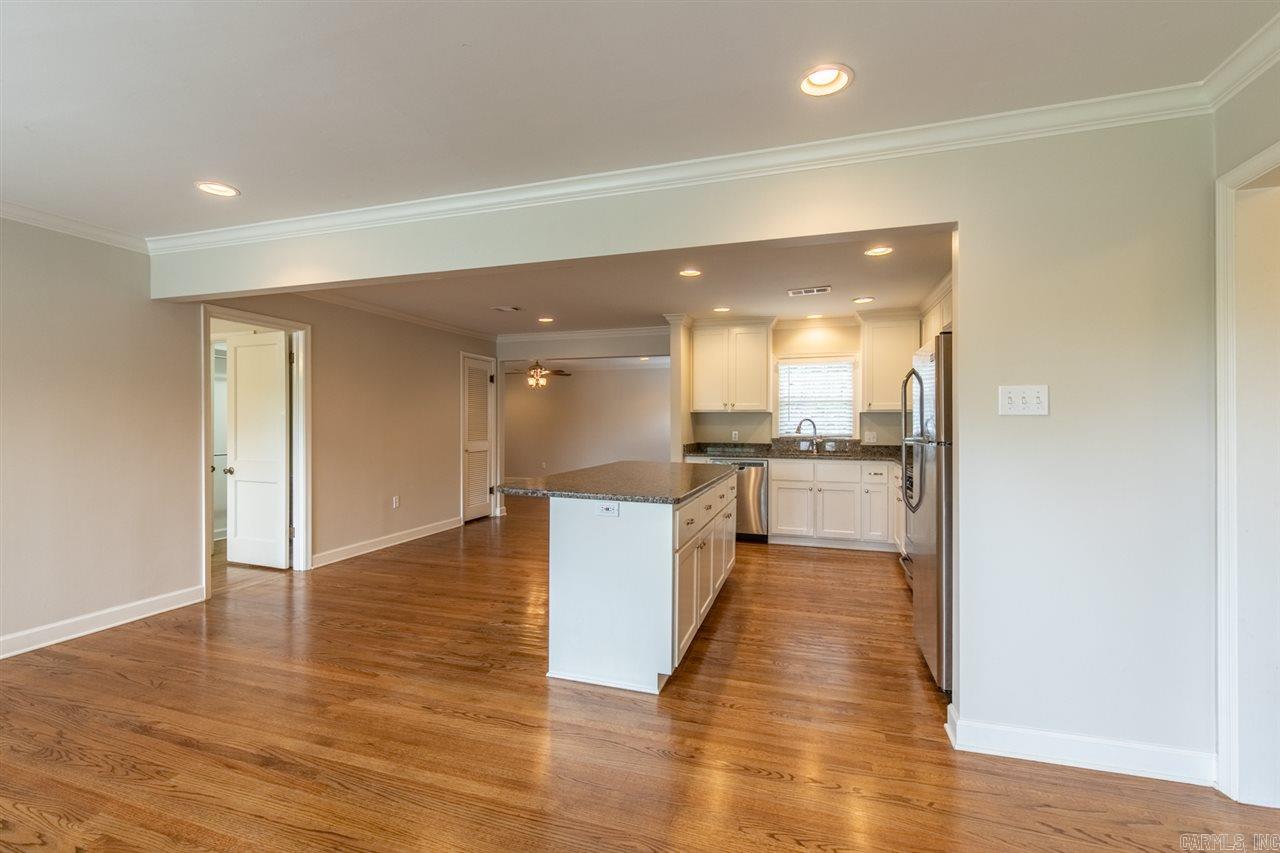 KINGWOOD PLACE - Residential