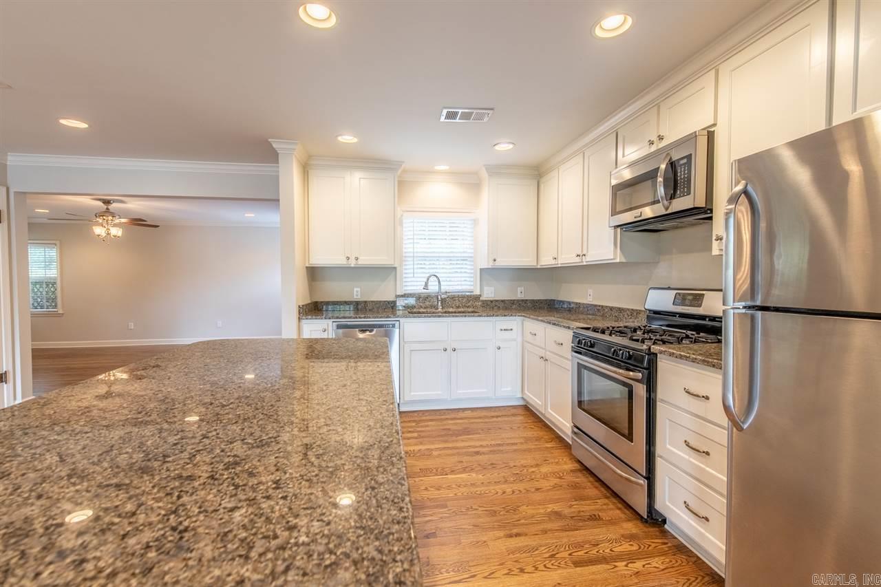 KINGWOOD PLACE - Residential