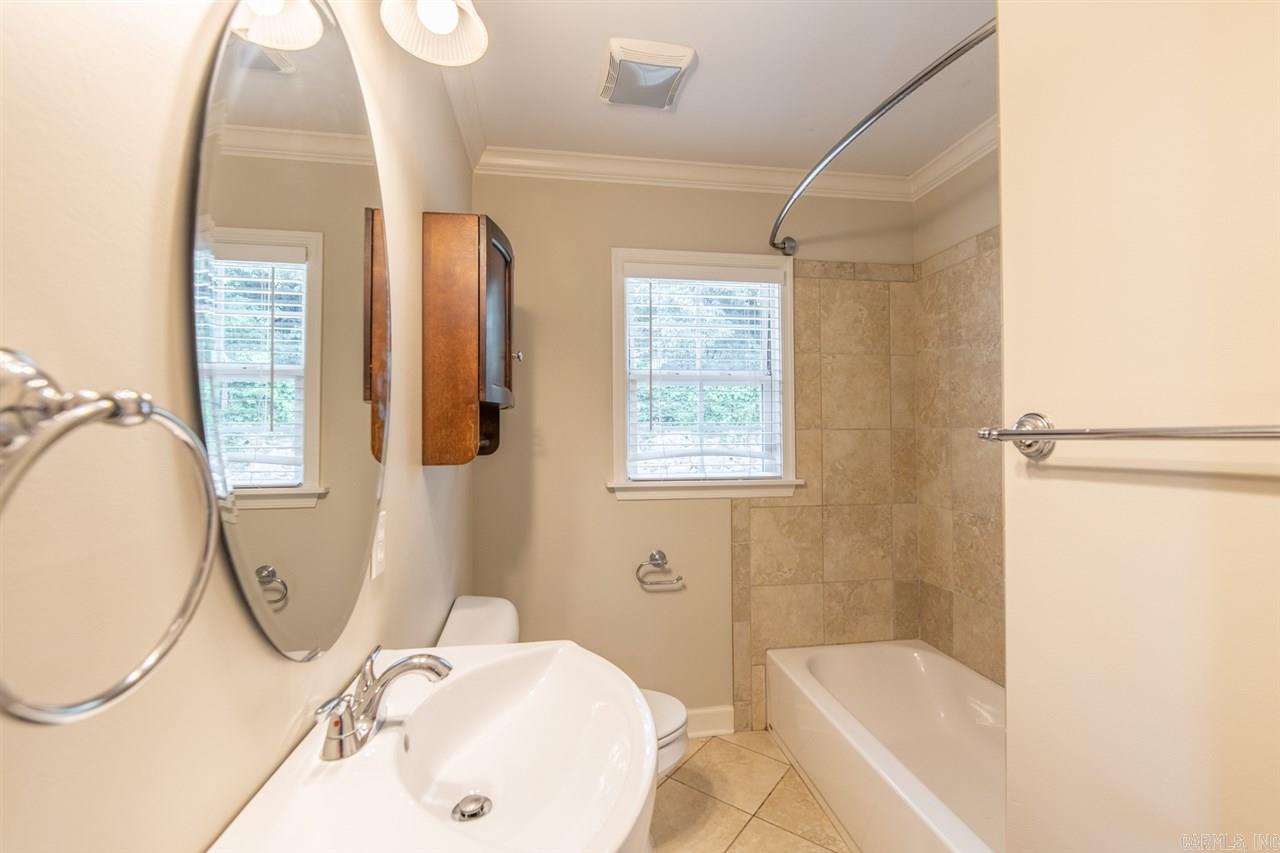 KINGWOOD PLACE - Residential
