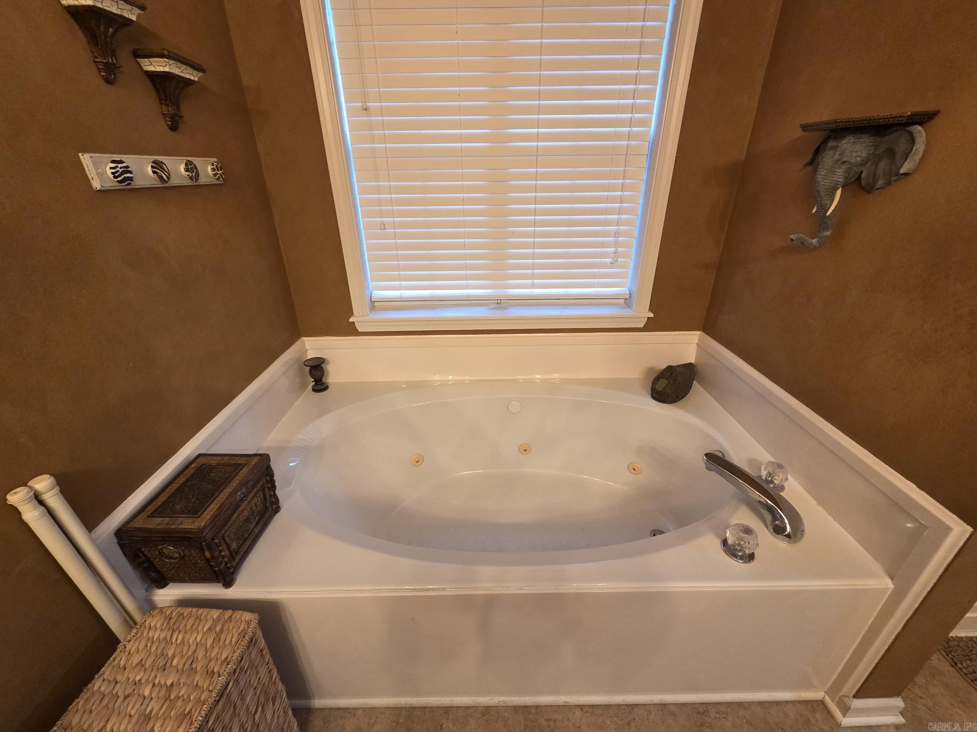 River Oaks Estates - Residential