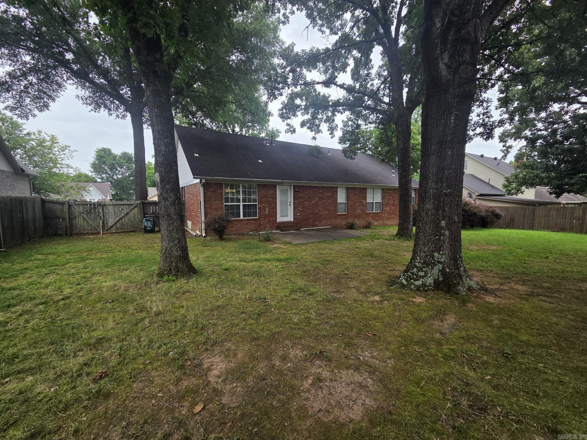 River Oaks Estates - Residential