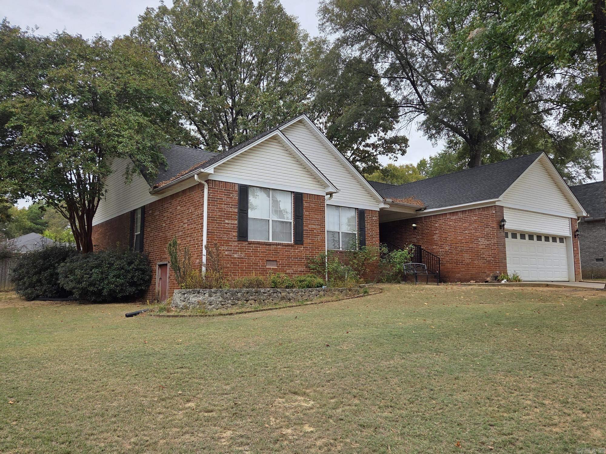 River Oaks Estates - Residential