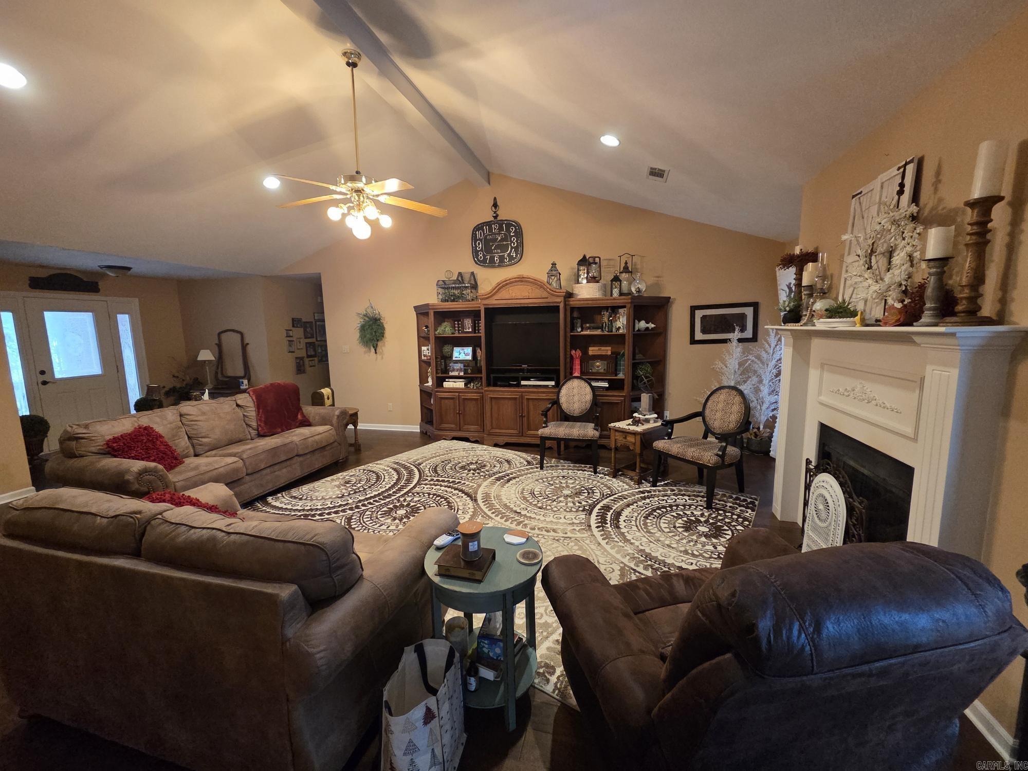 River Oaks Estates - Residential