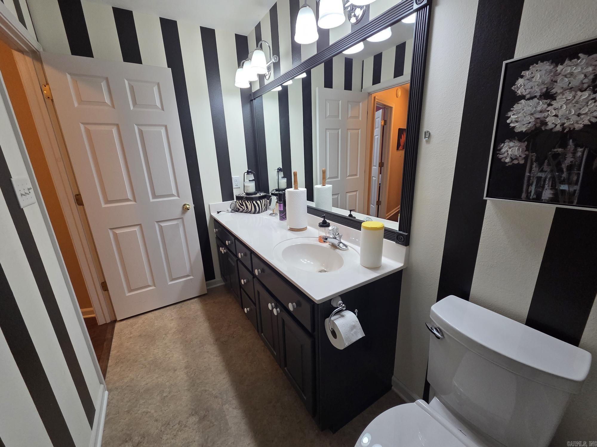River Oaks Estates - Residential