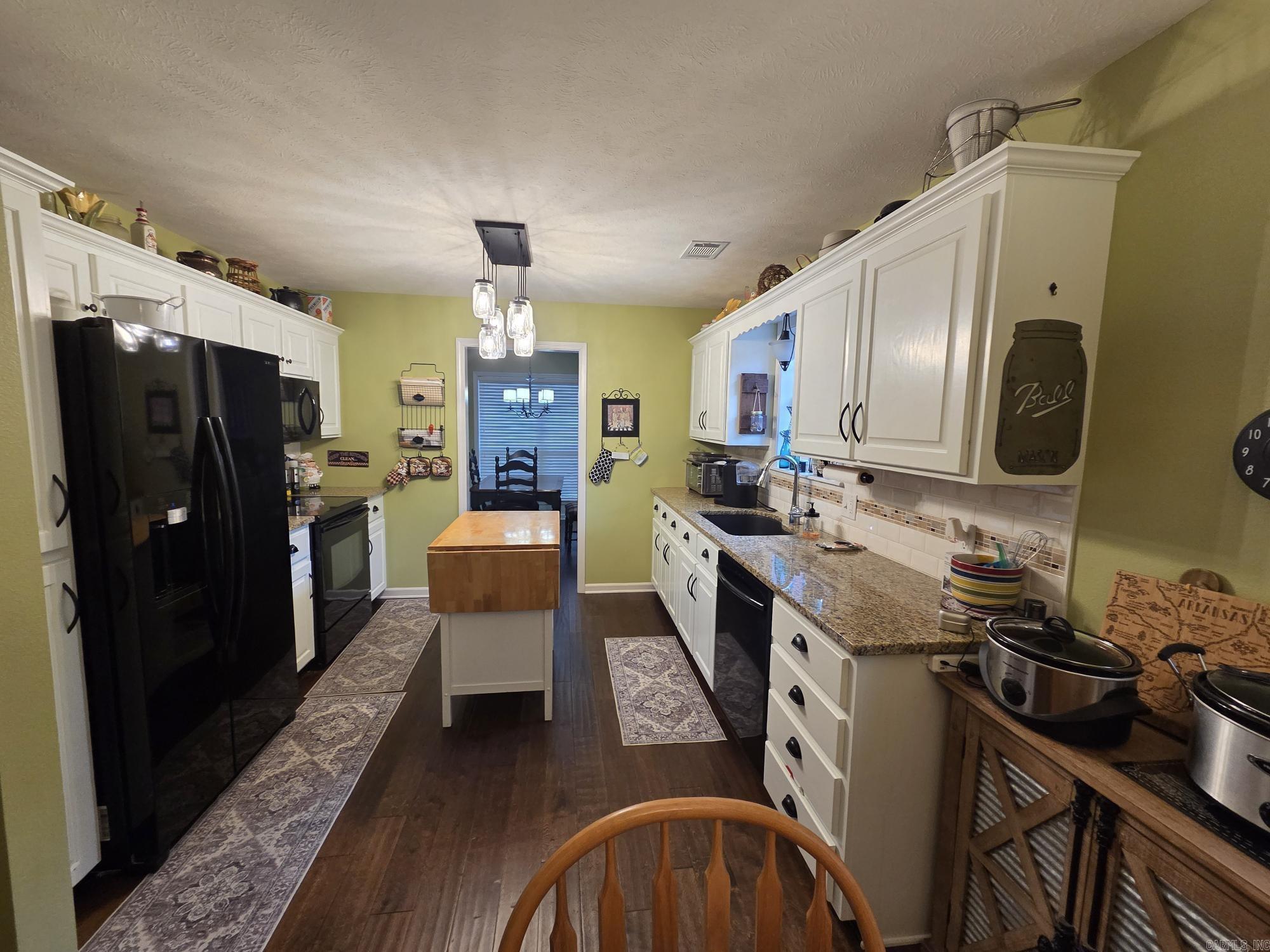 River Oaks Estates - Residential