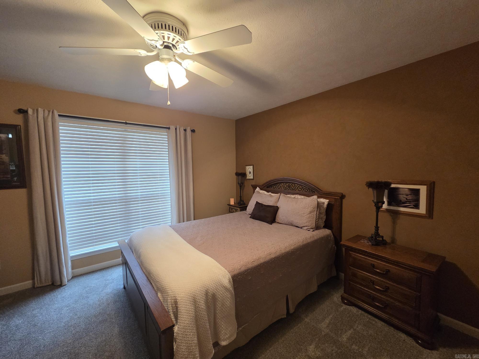 River Oaks Estates - Residential