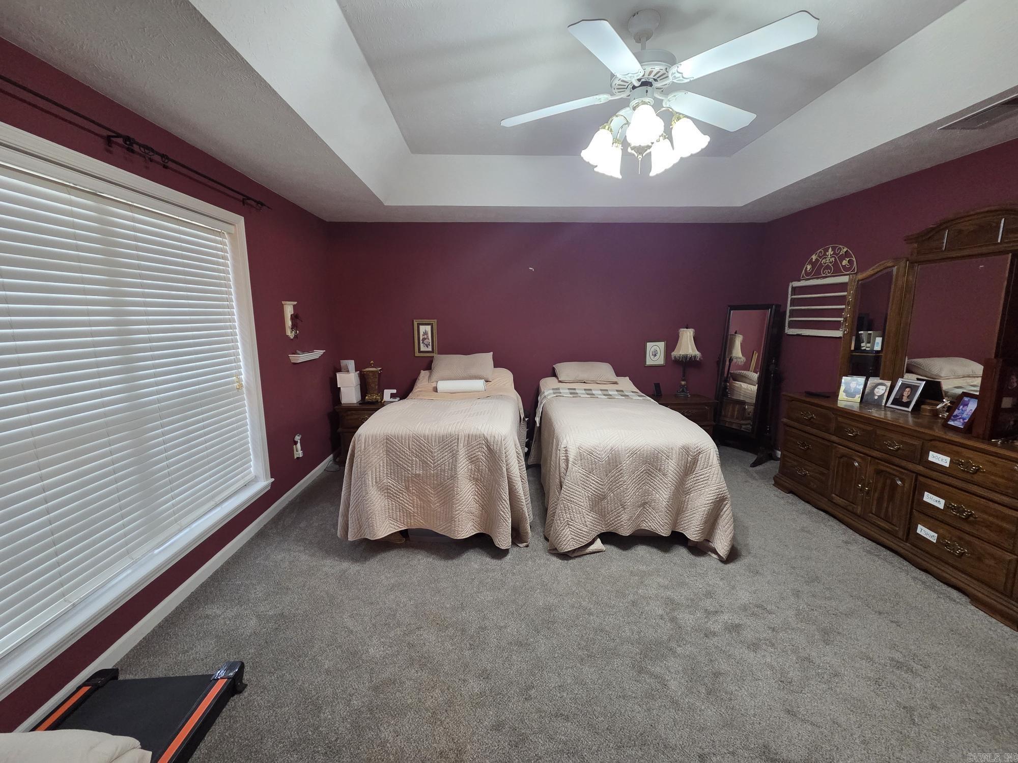 River Oaks Estates - Residential
