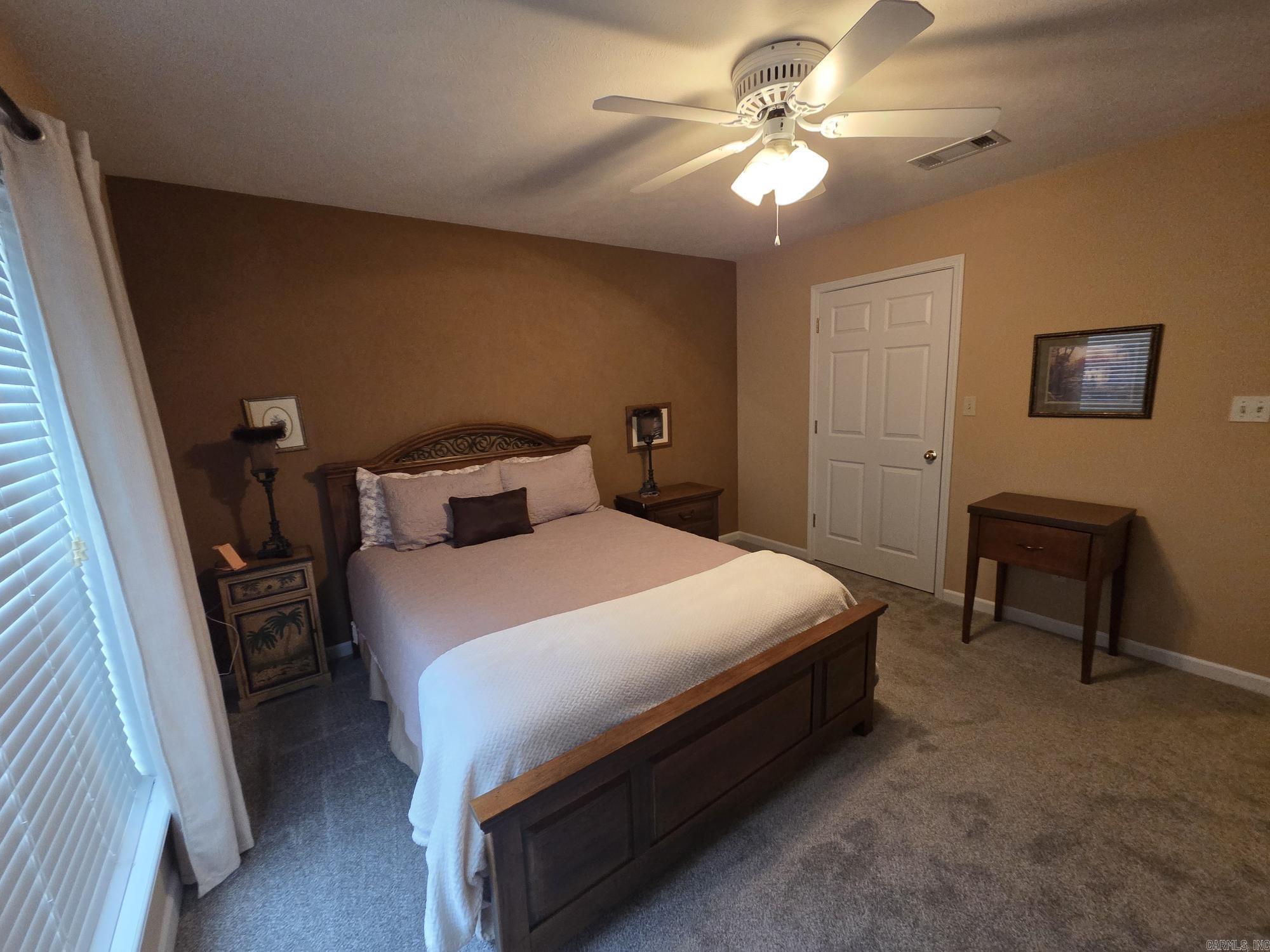 River Oaks Estates - Residential