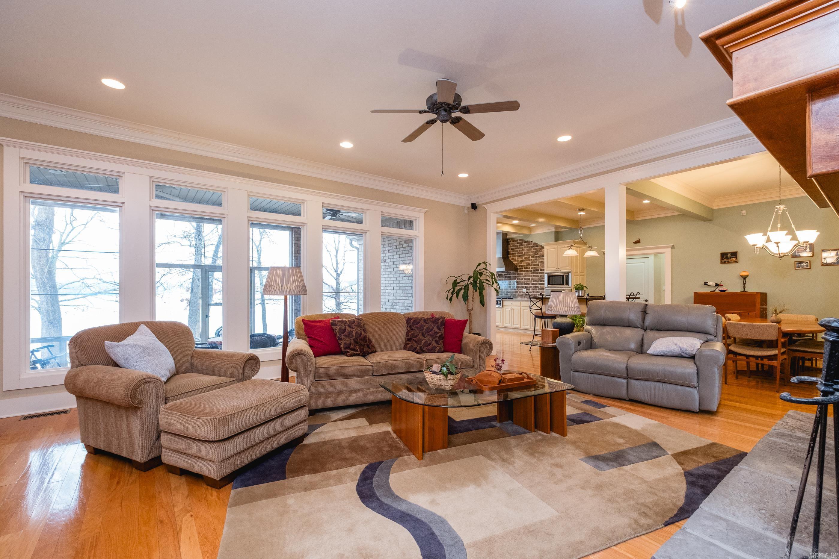 HURRICANE LAKE EST - Residential