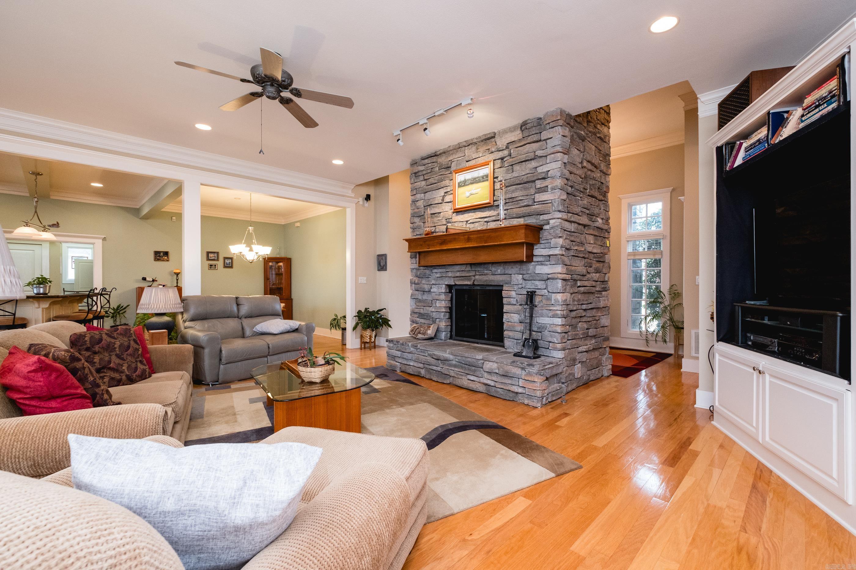 HURRICANE LAKE EST - Residential