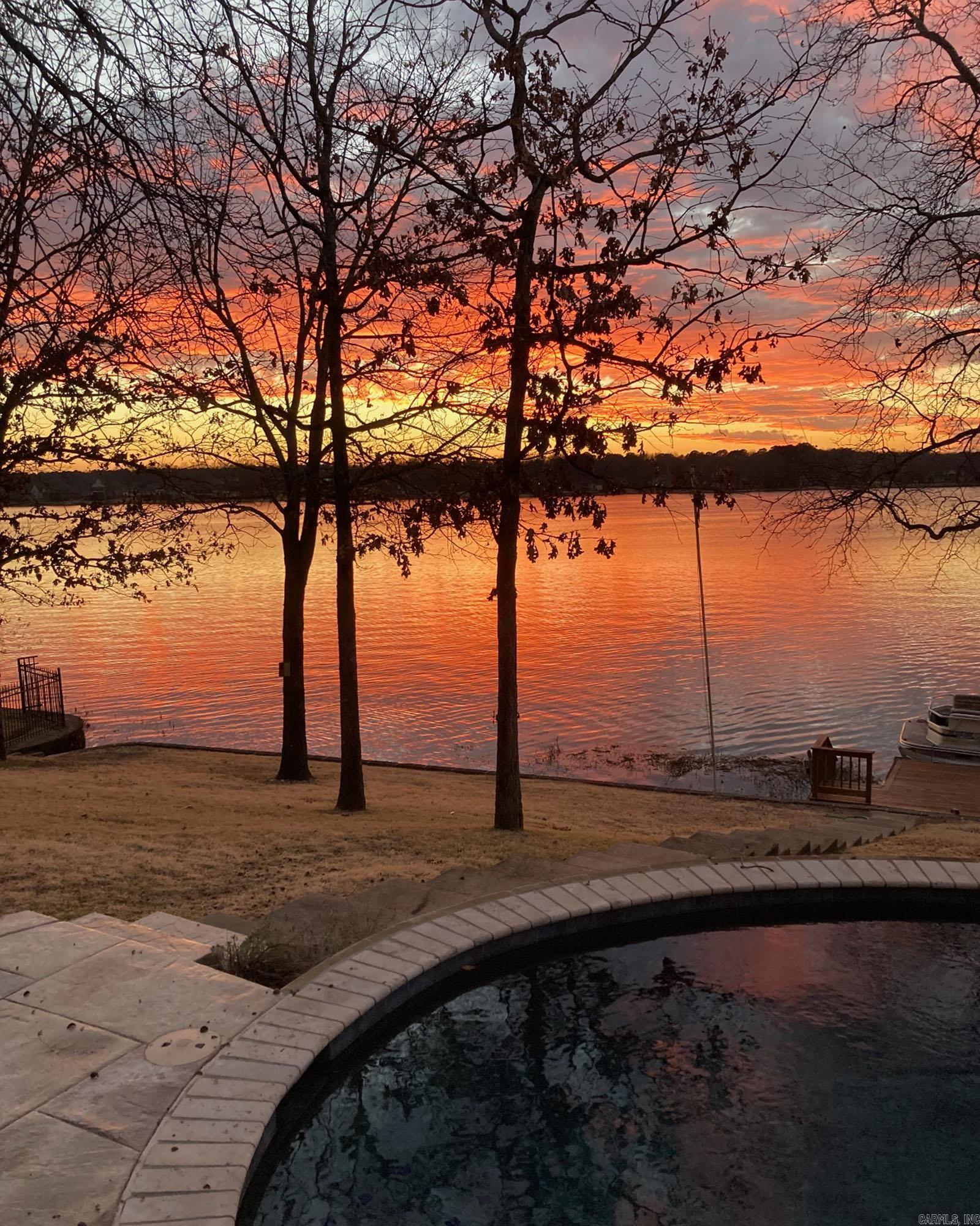 HURRICANE LAKE EST - Residential