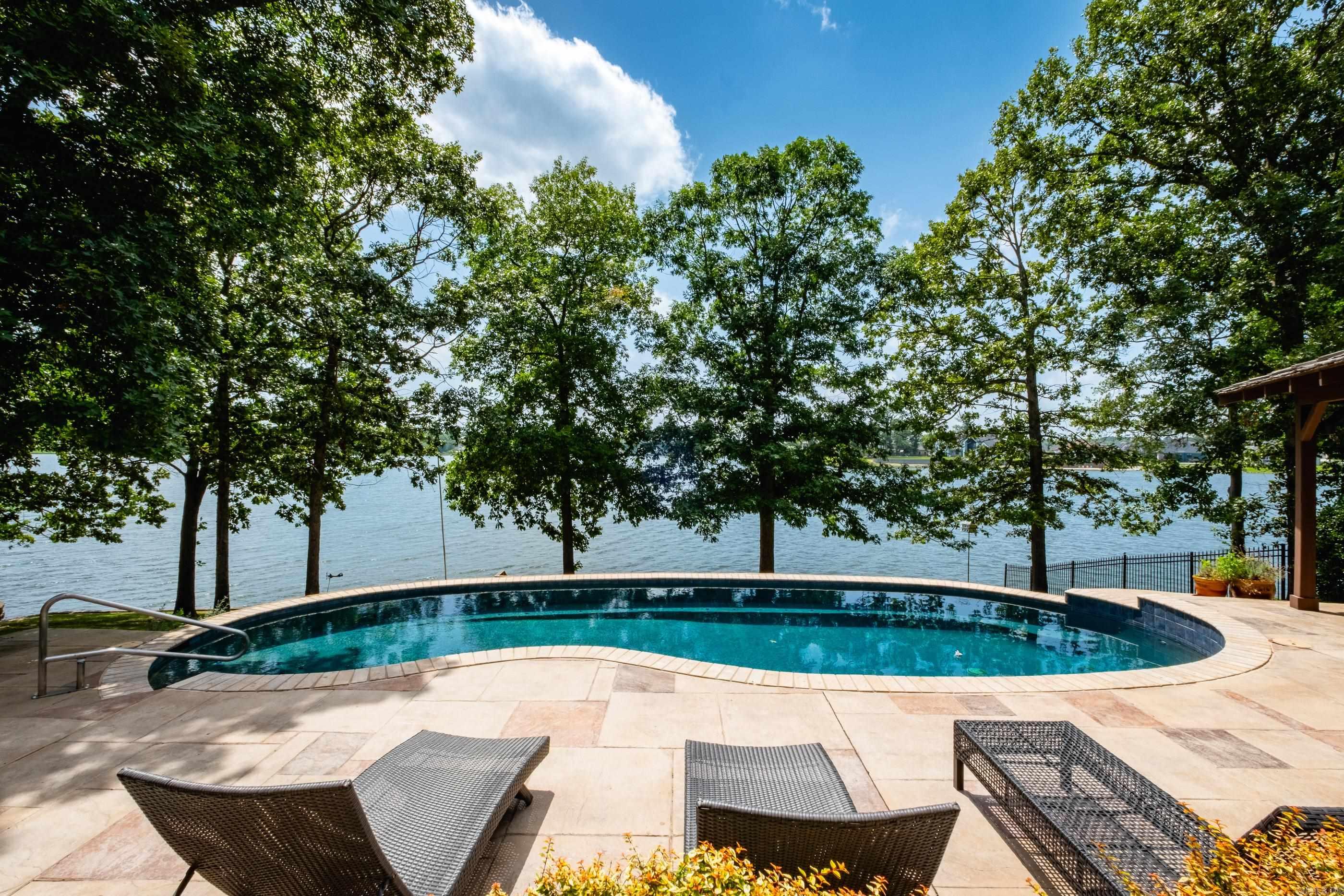 HURRICANE LAKE EST - Residential