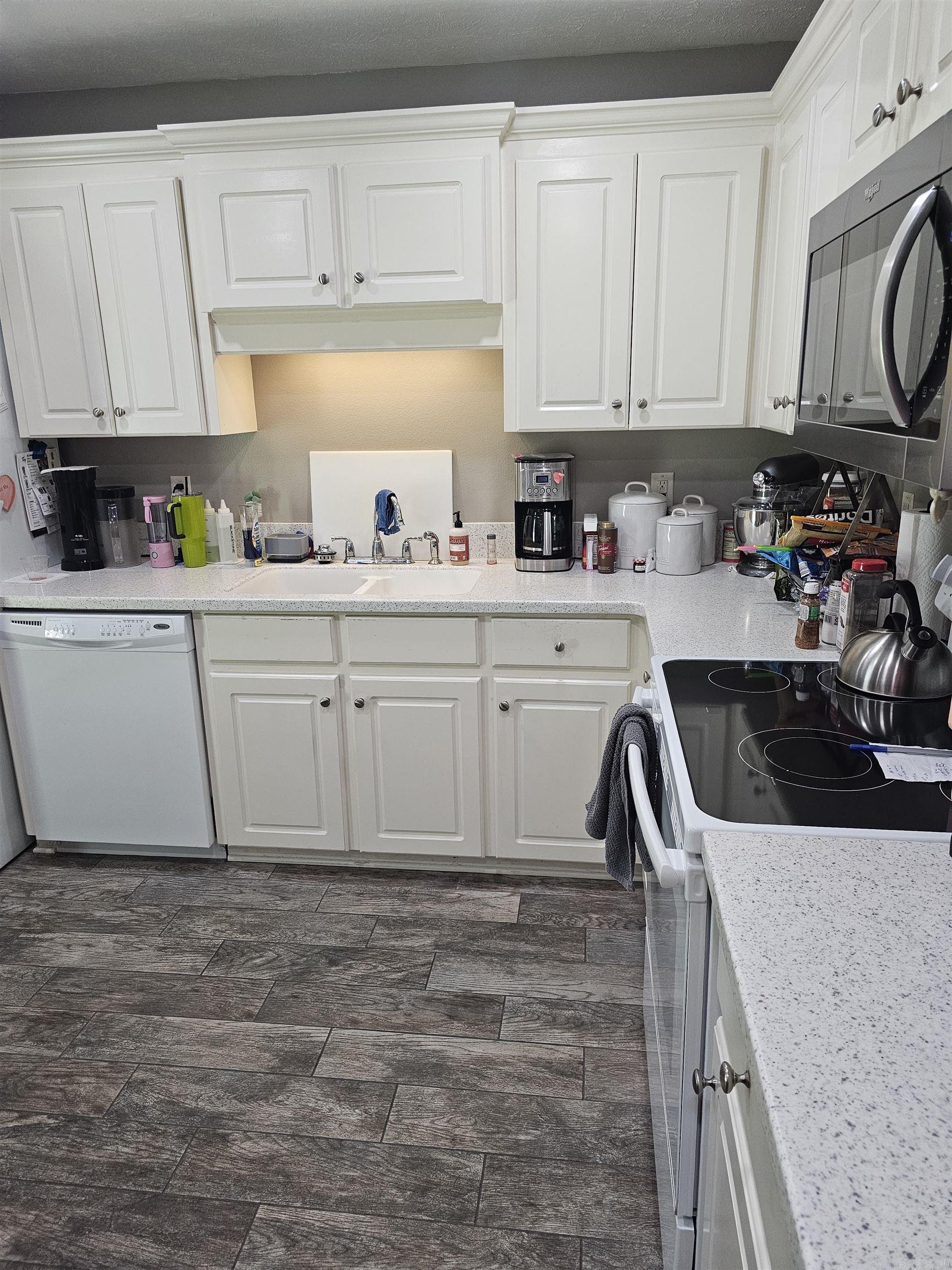 WEATHERWOOD - Residential