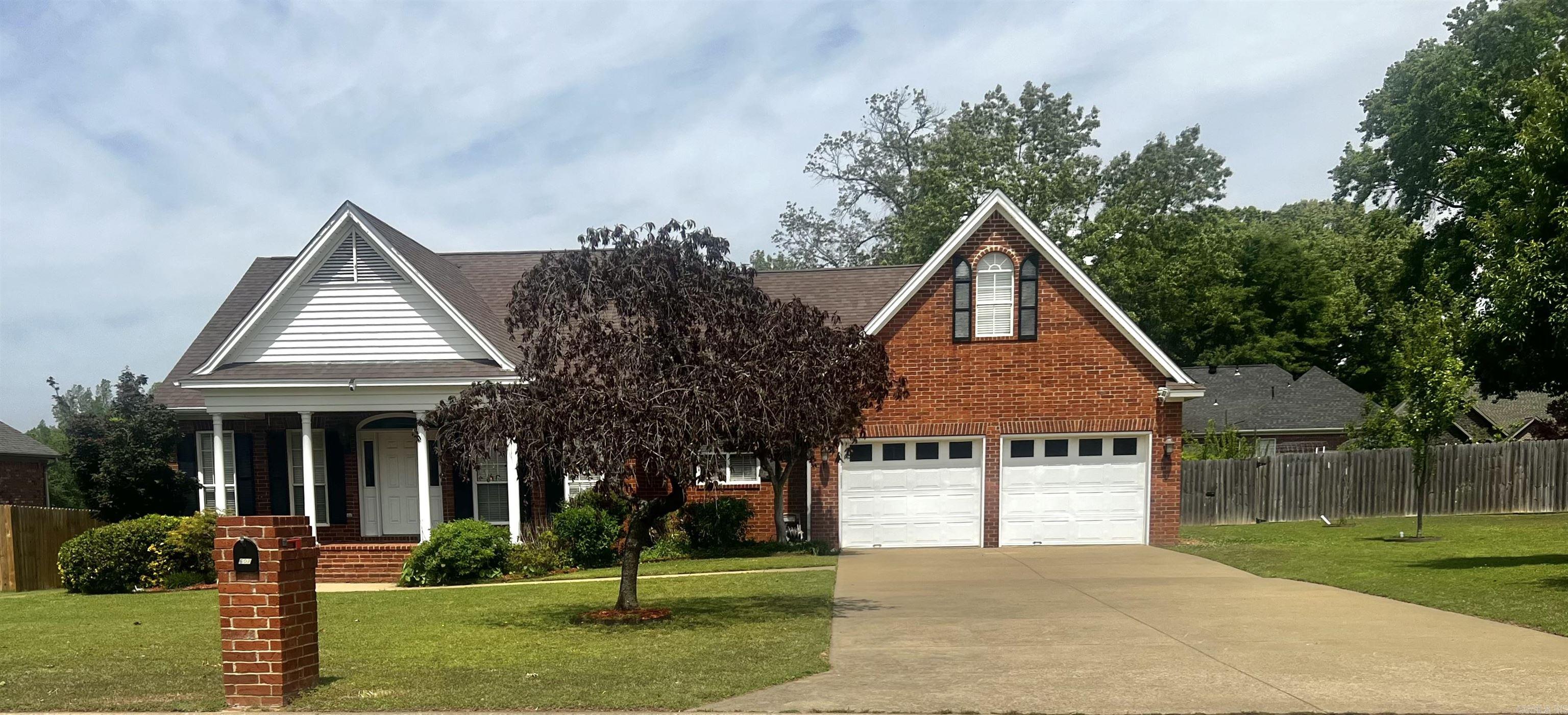 RIVER OAKS - Residential