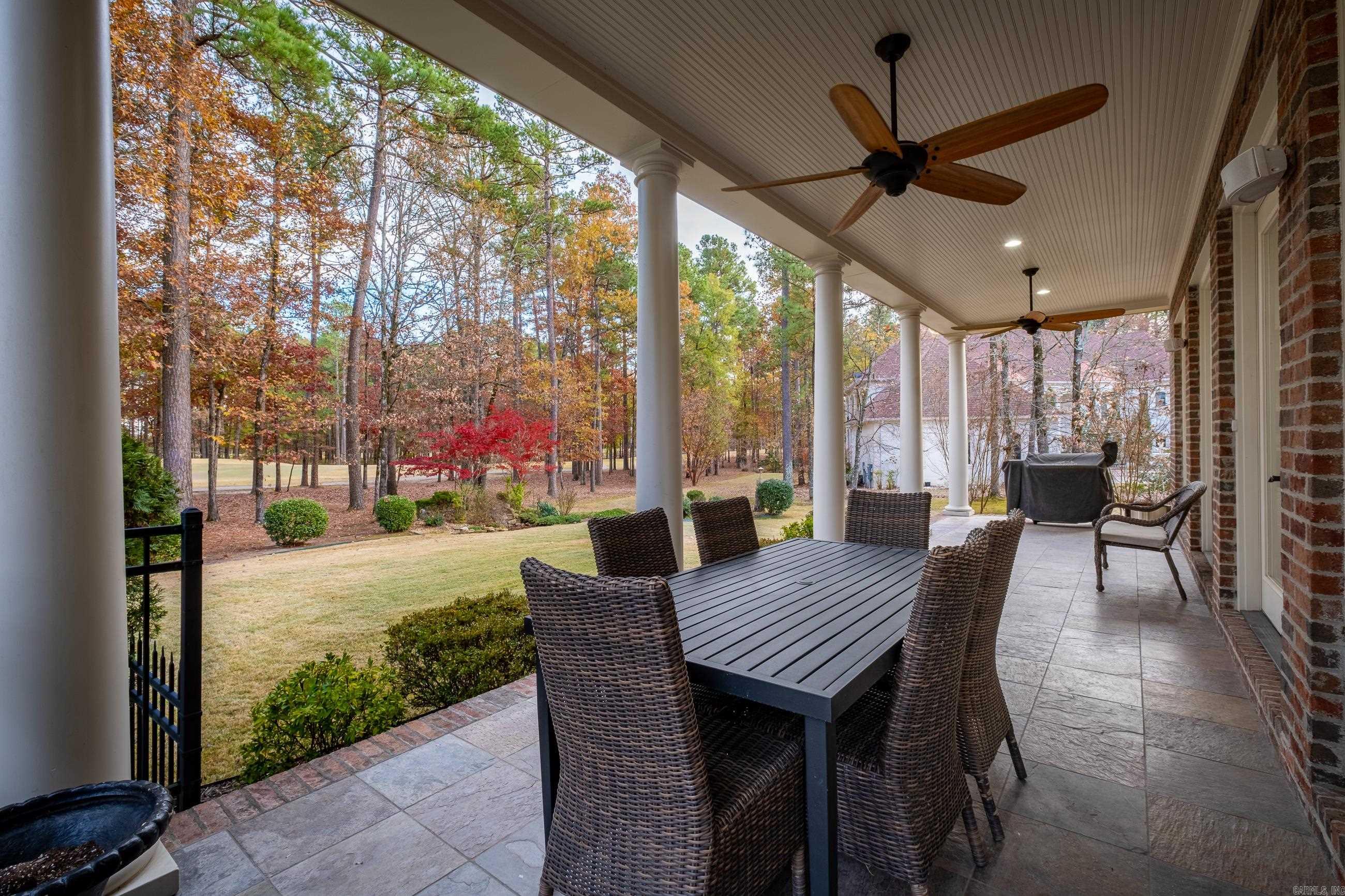 CHENAL VALLEY SOLOGNE CIRCLE - Residential