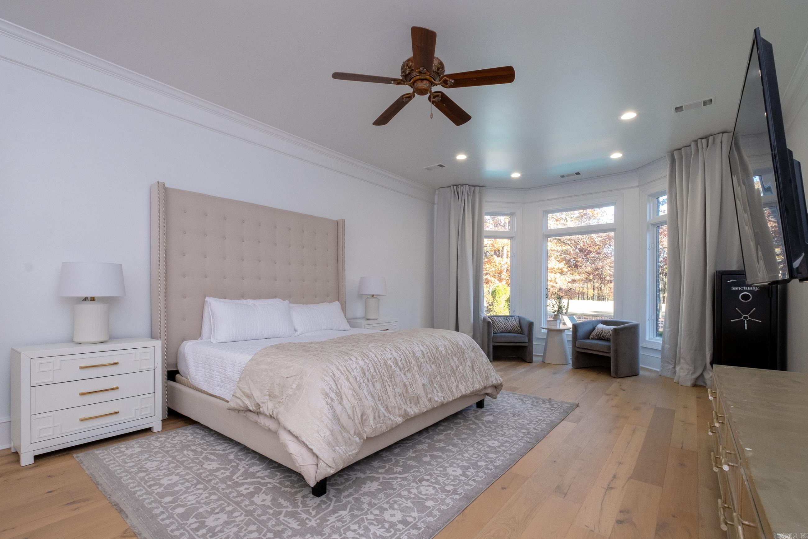 CHENAL VALLEY SOLOGNE CIRCLE - Residential
