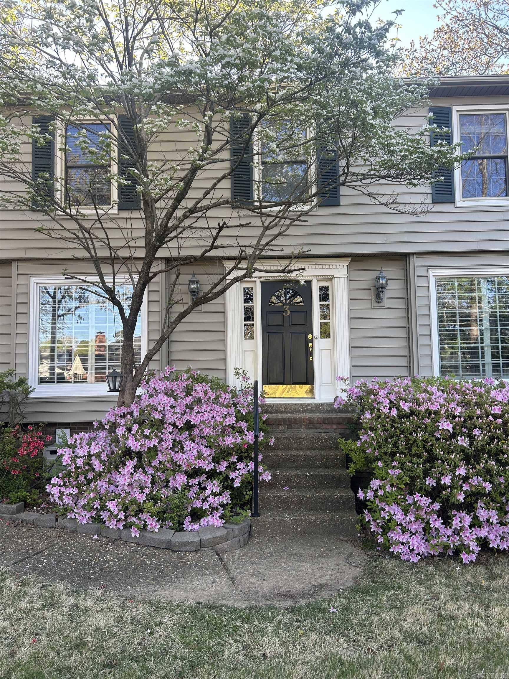 Rare opportunity in this prime cul-de-sac location. Upgrades include new sprinkler system, Leaf Guard gutters, back fence, new kitchen with granite countertops, cabinets, wine cooler and more, driveway side wall, paint, wooden stairway, A/C rotary, hot water heater, downstairs master shower and upgraded light fixtures., tank, flooring, master downstairs walk-in shower.  Beautiful pool area and large sunroom to enjoy the summer months.  Beautiful inground pool that is 20 x 40' with diving board and 8' deep. Seller is offering a $1500 selling bonus to selling agent at closing, broker permitting.