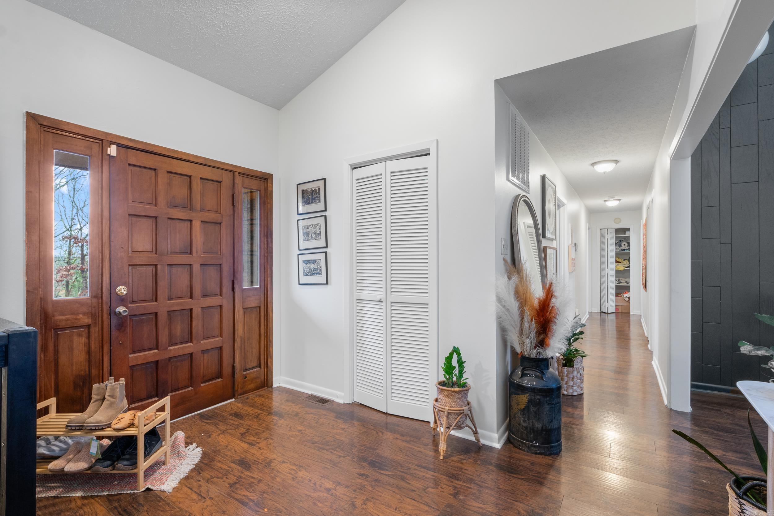 LAKEVIEW ACRES - Residential
