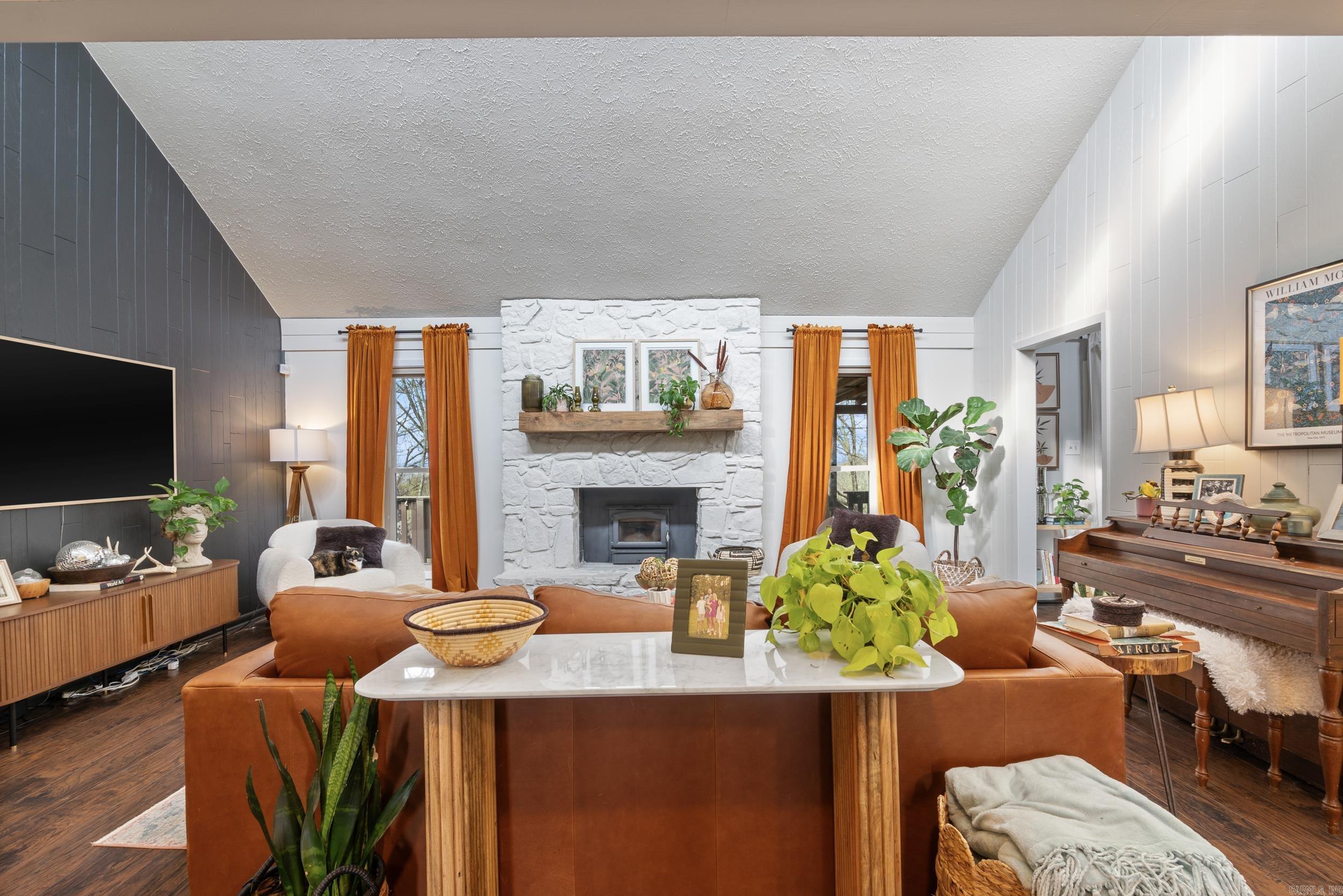LAKEVIEW ACRES - Residential