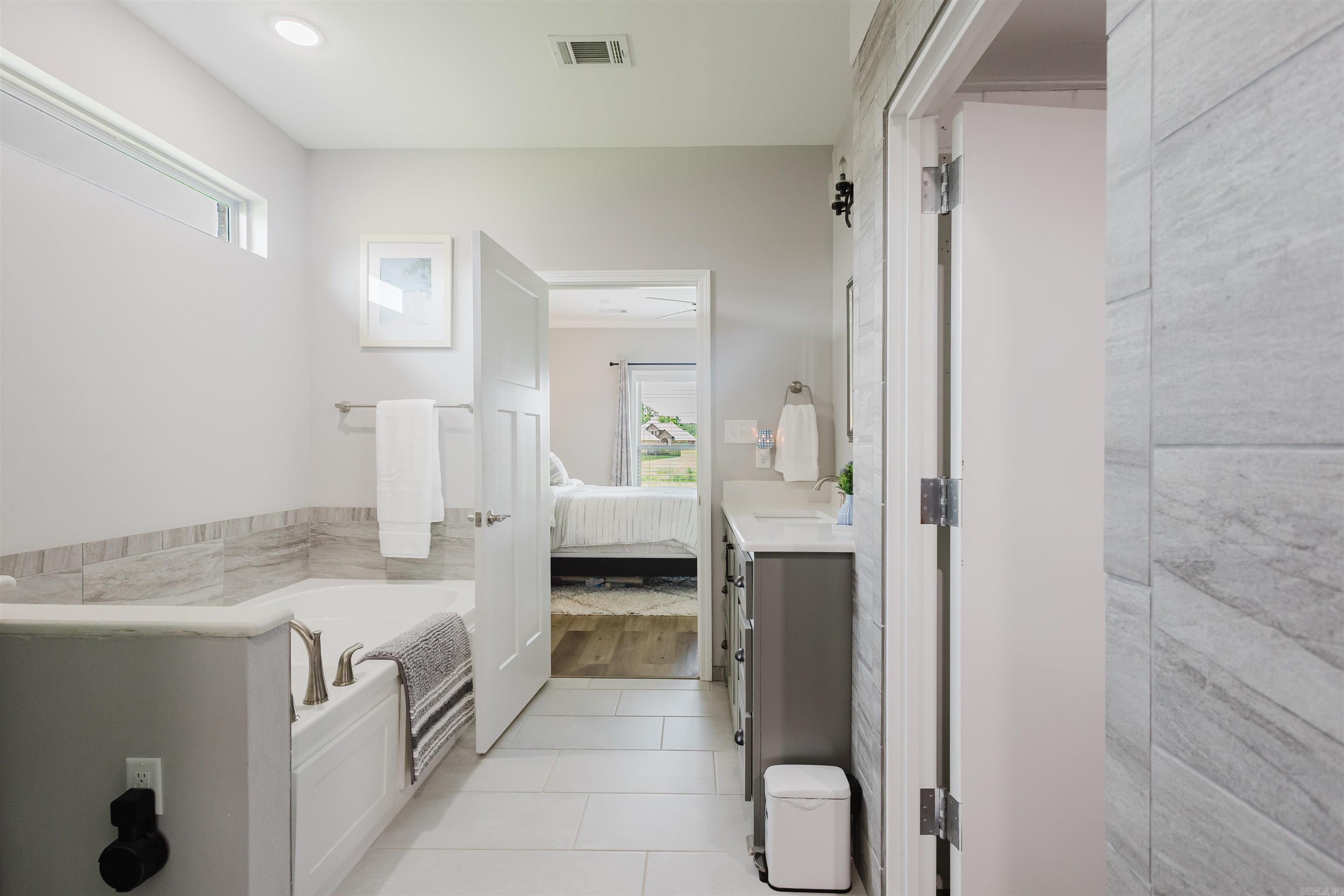 Saddle Creek - Residential