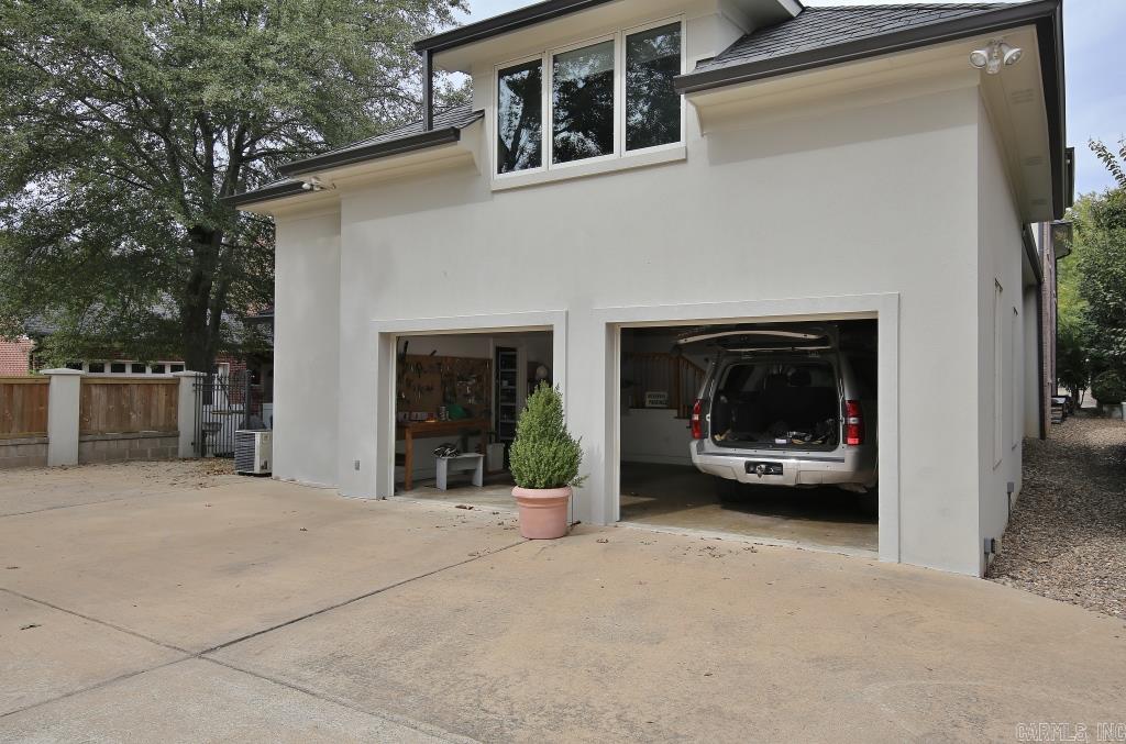 Country Club Heights - Residential