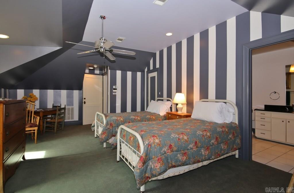 Country Club Heights - Residential
