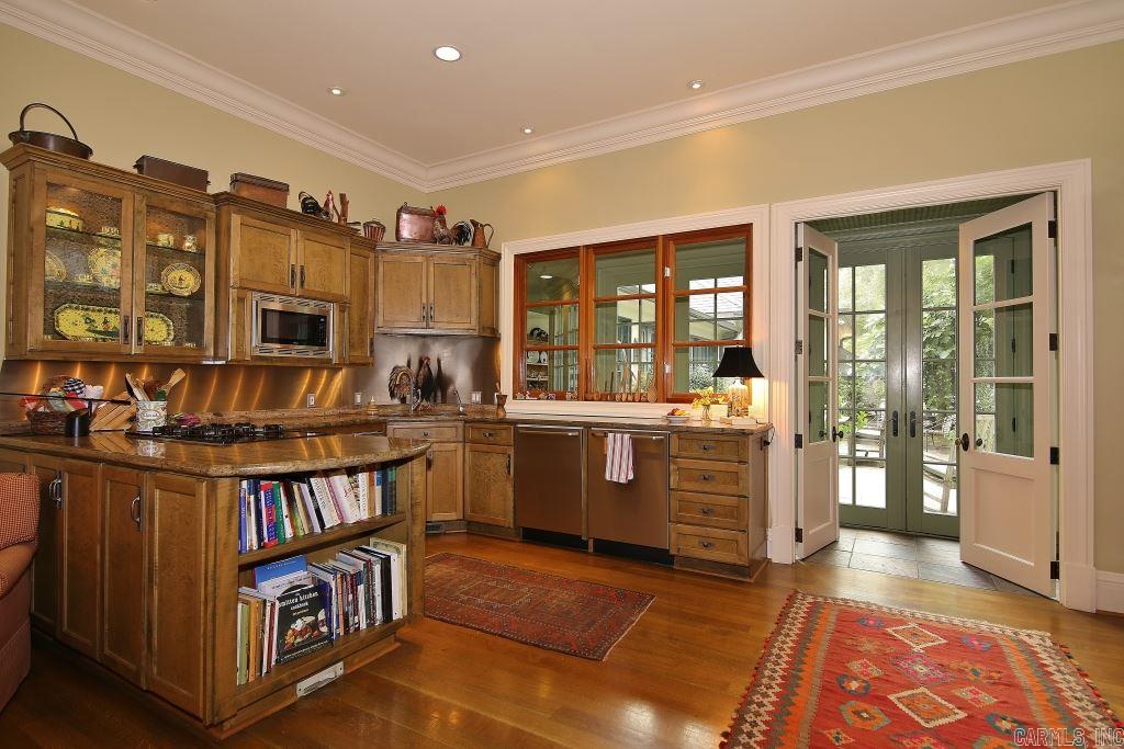 Country Club Heights - Residential