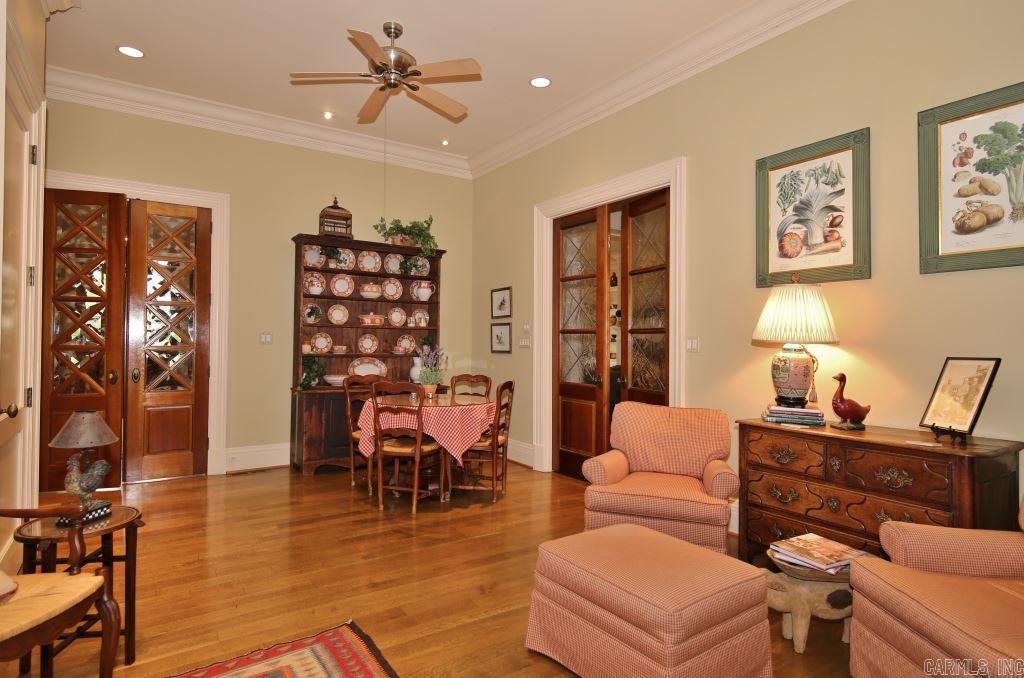 Country Club Heights - Residential