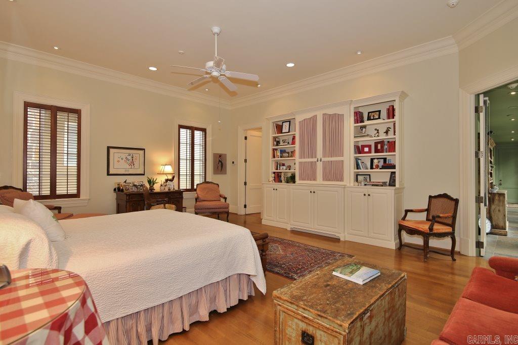 Country Club Heights - Residential