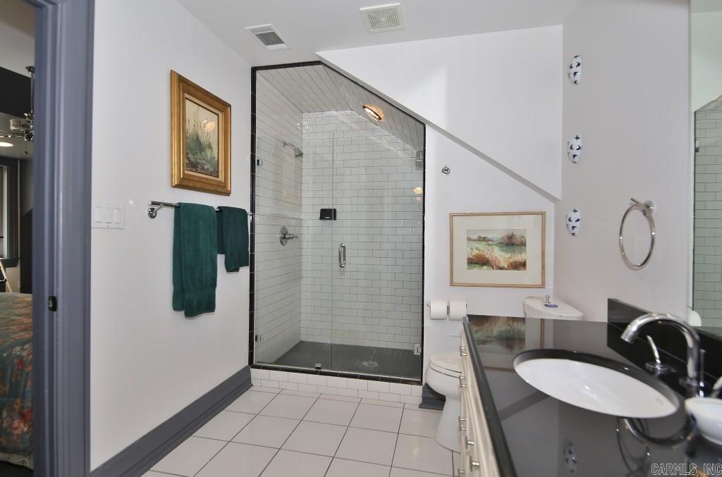 Country Club Heights - Residential