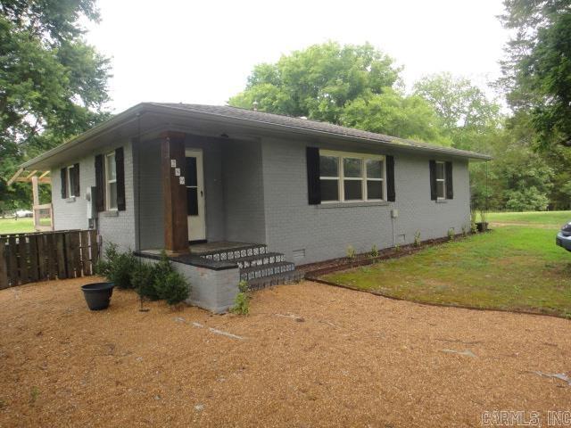 Adorable home with welcoming feel. Beautiful inside with a modern farmhouse appeal. Large lot is approximately 1.5 acres. Country living at it's best! Please see Agent Remarks for submitting an offer.