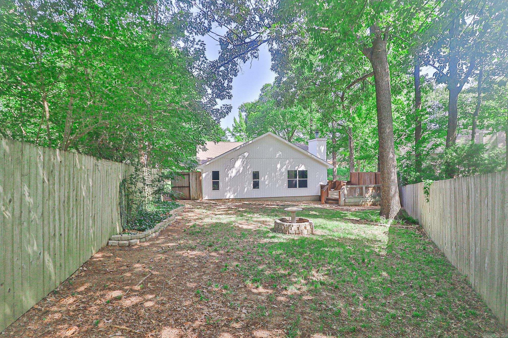 HUNTERS RUN ADDITION - Residential