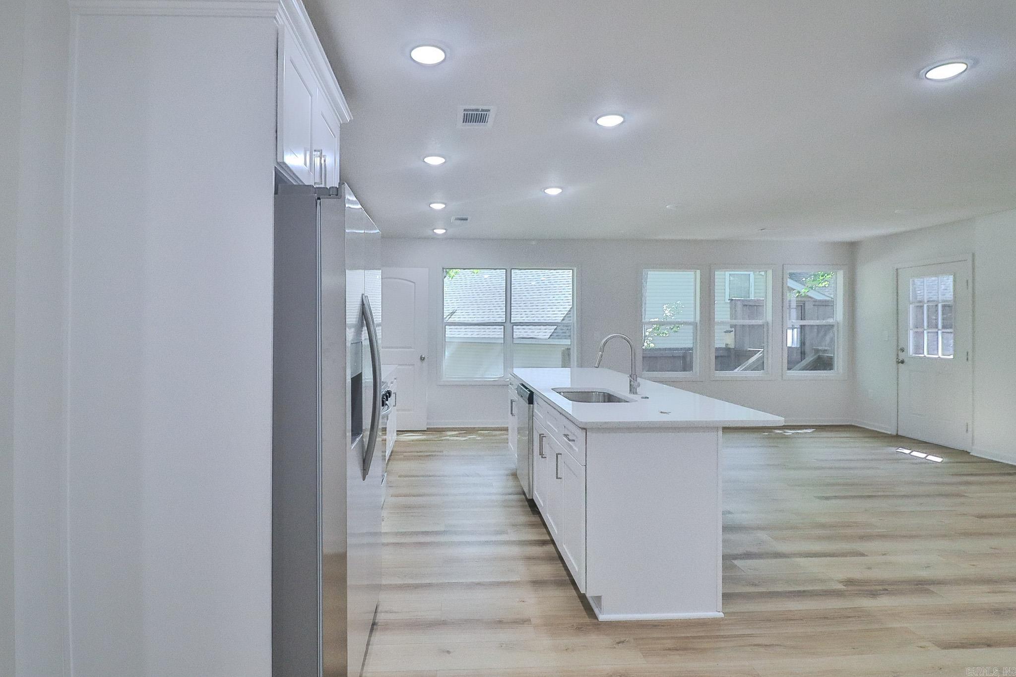 HUNTERS RUN ADDITION - Residential