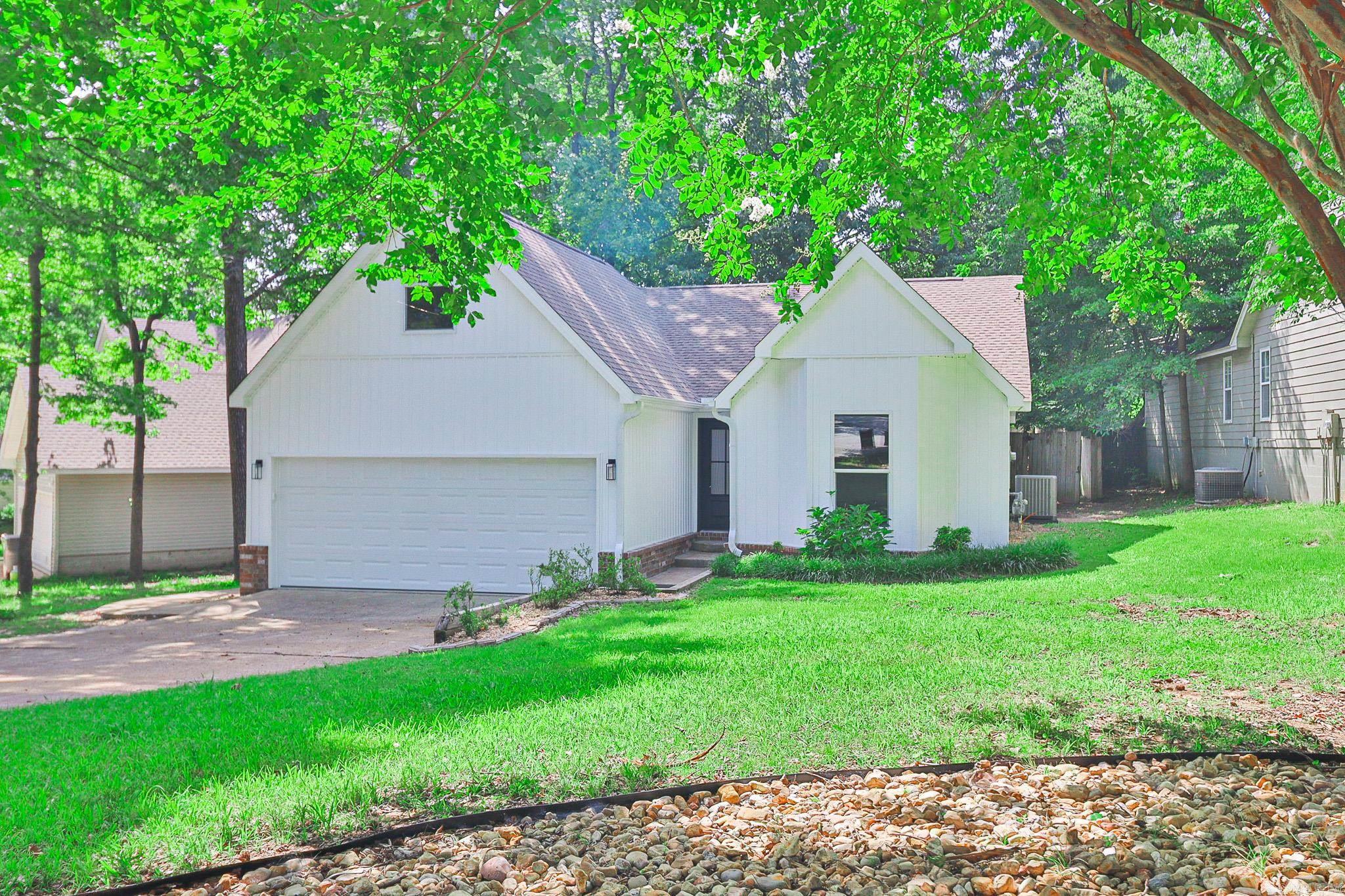 HUNTERS RUN ADDITION - Residential